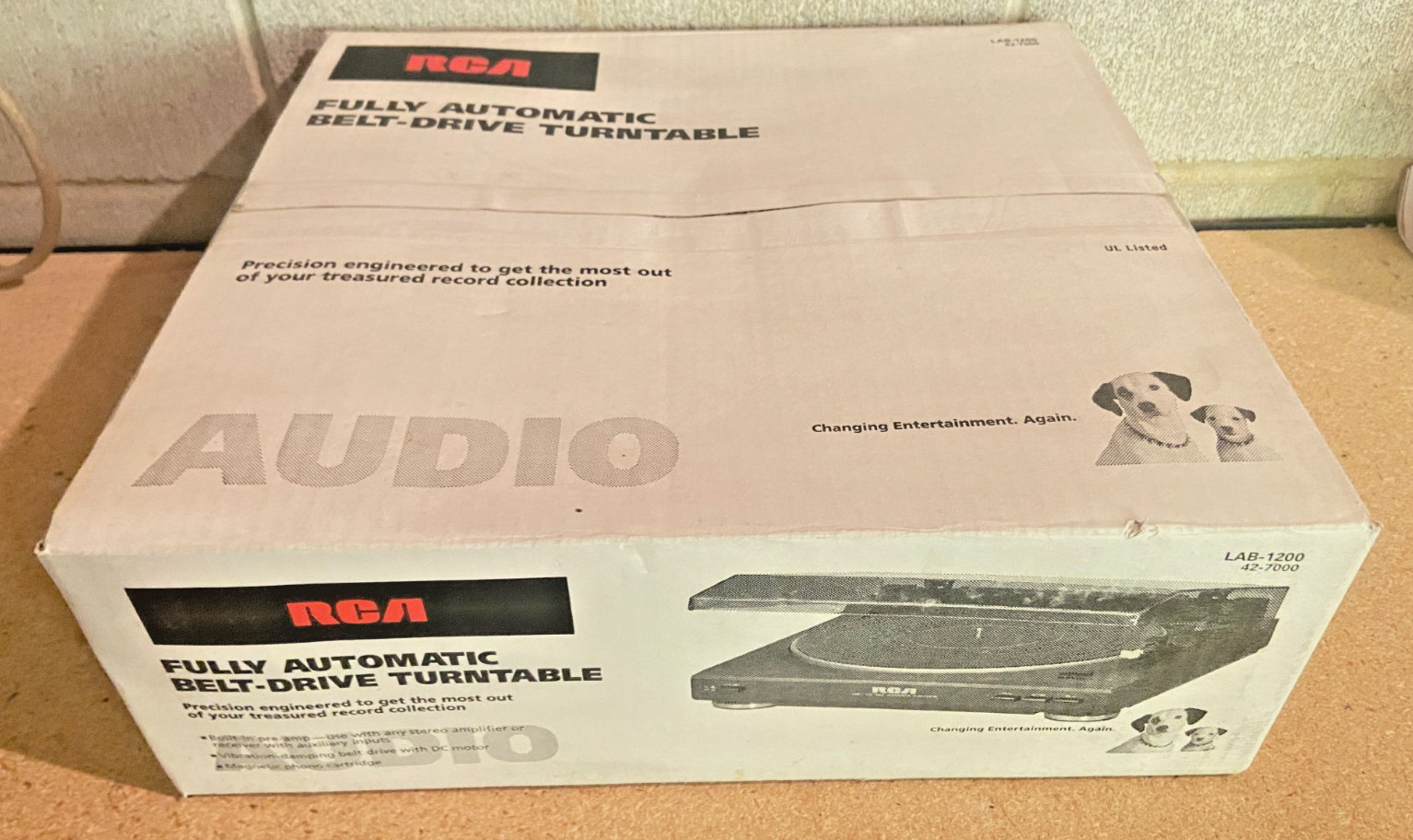 RCA LAB-1200 Vintage Belt Drive Turntable Automatic Record Player Open Box New RCA LAB-1200 Vintage Belt Drive Turntable Automatic Record Player Open Box New