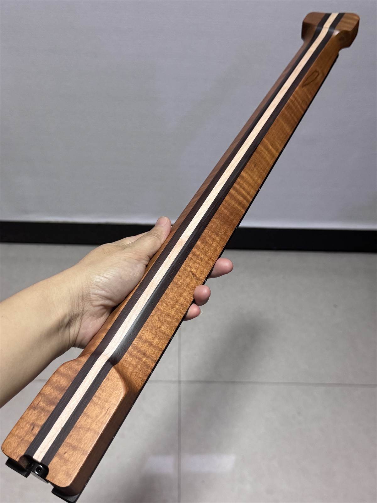 5 pieces Headless 24frets roasted flame maple guitar neck Rosewood T contour
