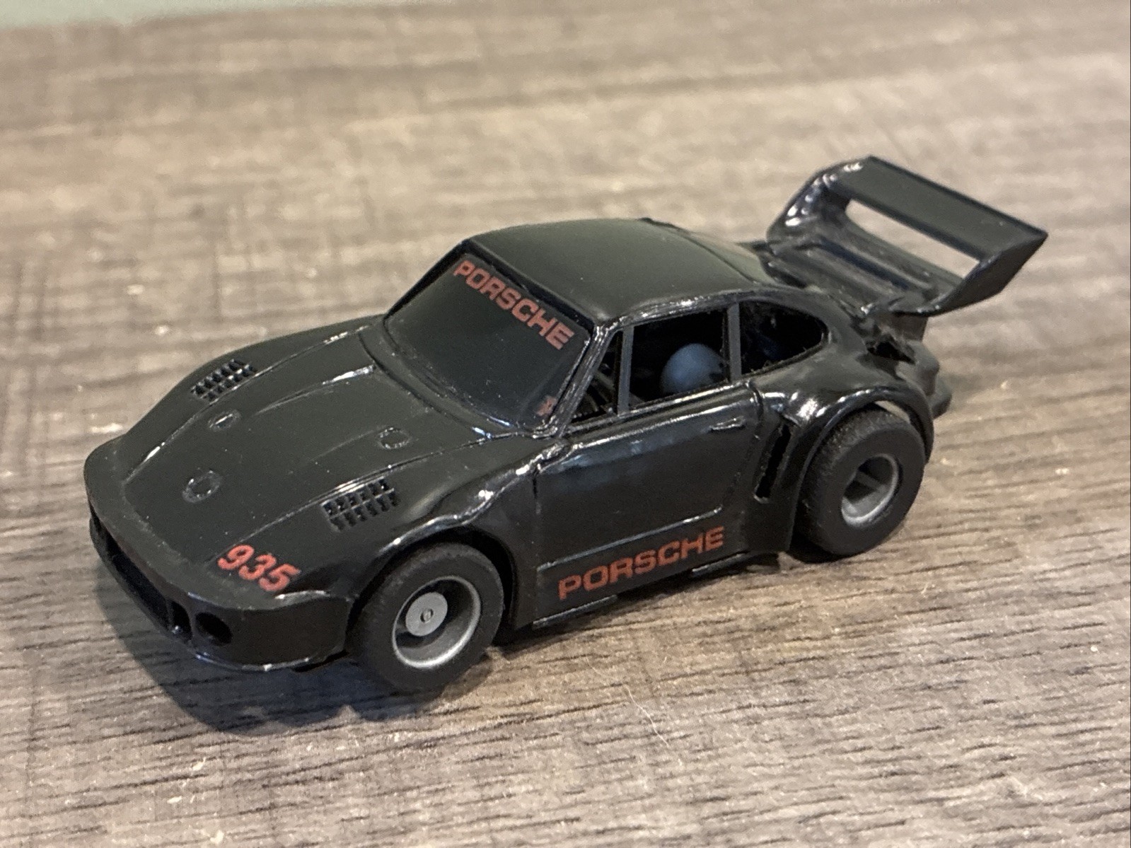 Vintage TYCO Porsche 935 Black Red HO Slot Car - Not Working - Parts/Repair Vintage TYCO Porsche 935 Black Red HO Slot Car - Not Working - Parts/Repair