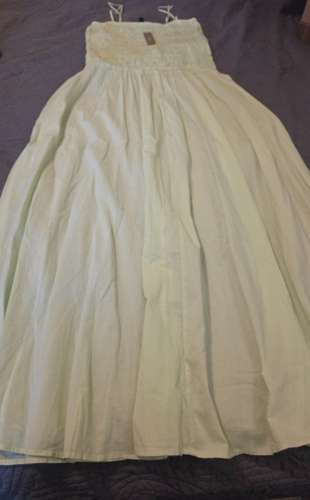 NWT  J.Crew Wave Maxi Dress Cotton Voile Pale Willow Green Smocked M Sundress