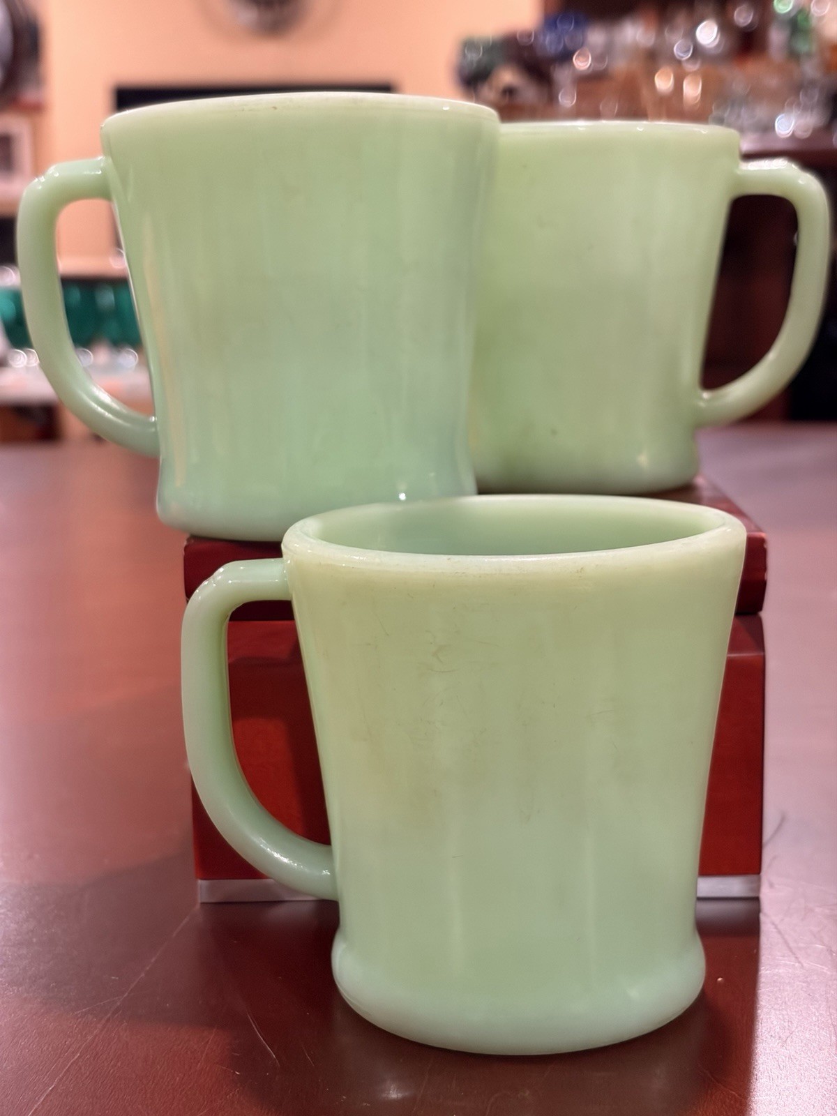 Vtg Fire King Anchor Hocking Jadeite D Handle Milk Glass Coffee Mug Set/ 3 Vtg Fire King Anchor Hocking Jadeite D Handle Milk Glass Coffee Mug Set/ 3