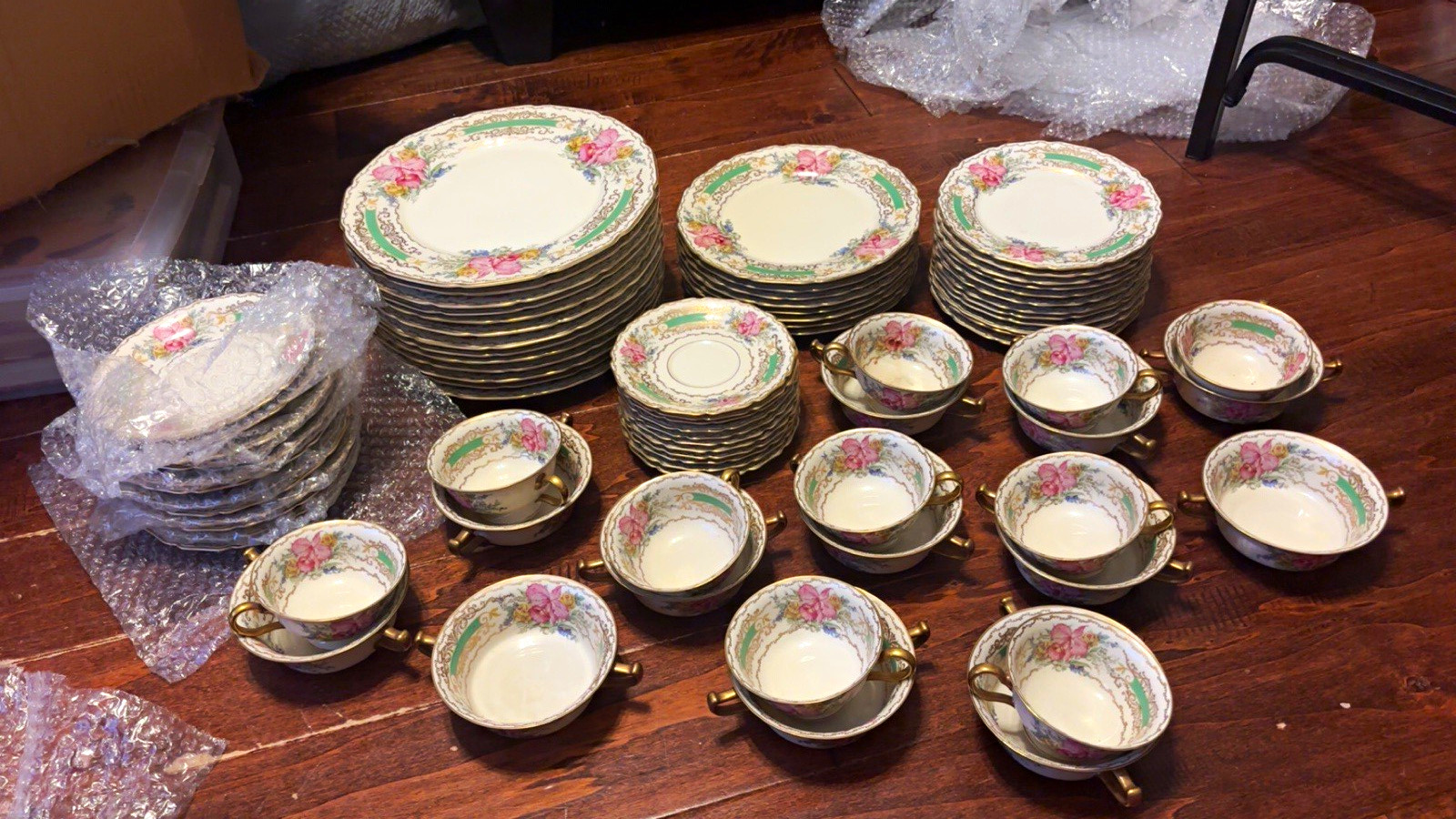 Rosenthal Ivory Bavaria The Orchid 78-Piece Vintage China Set Gold Floral