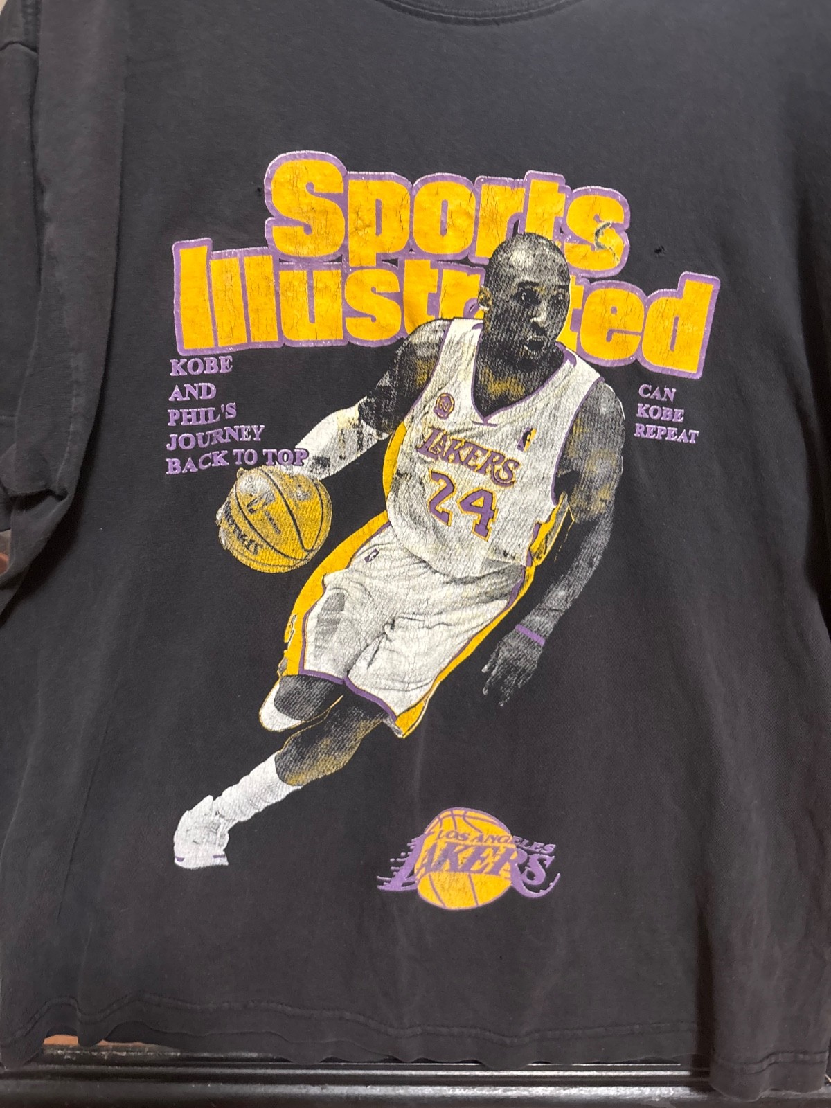 Kobe Bryant T Shirt Rare Vintage Sports Illustrated “Can Kobe Repeat” Size XL