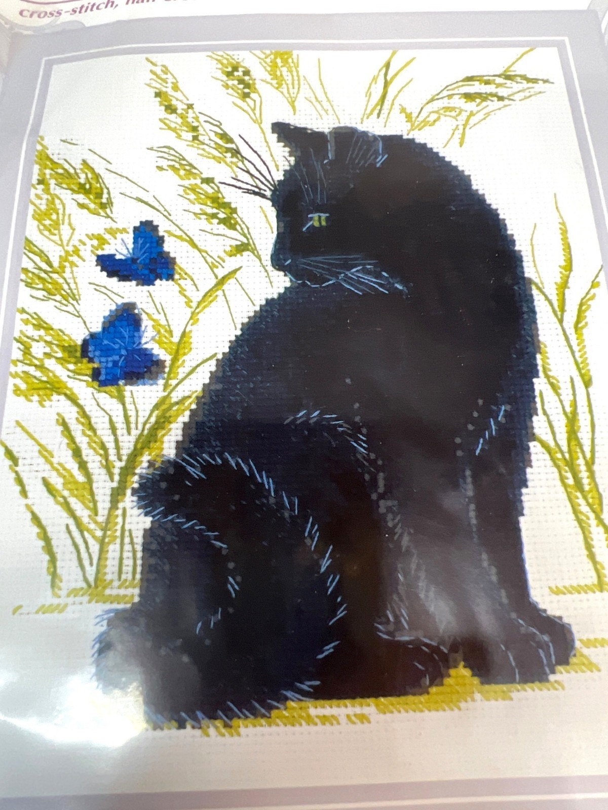 Riolis Black Cat Cross-Stitch Kit Wool/Acrylic Threads 10 Count Zweigart  Fabric