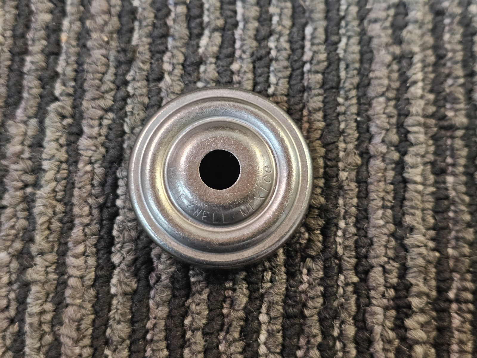 (QTY 5) Honeywell Twinplex Stamping Co 110-1551 83844 End Cap Cover