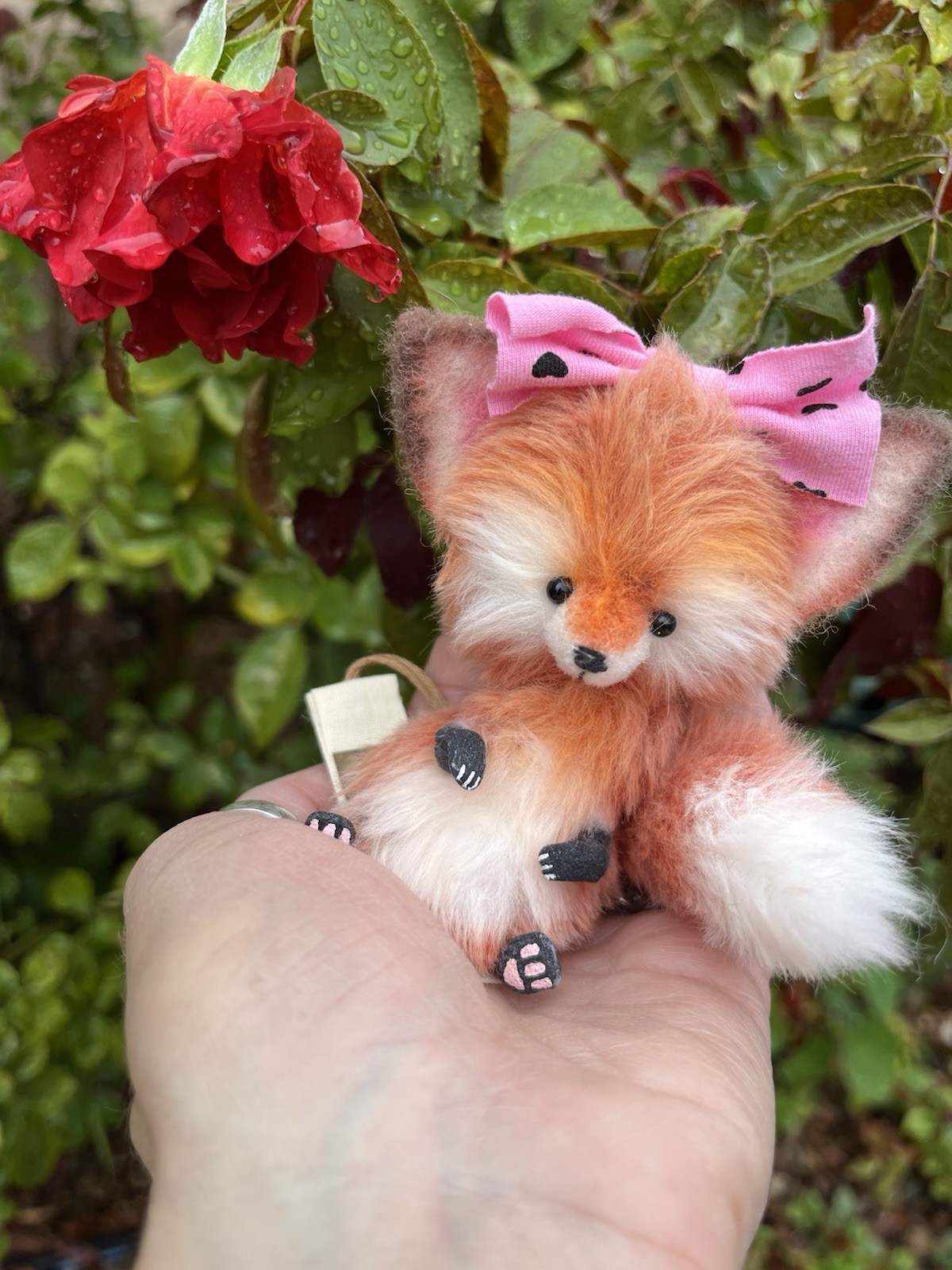 OOAK One Of a Kind Artist Teddy Bear by Hana  Straková of Tulibear