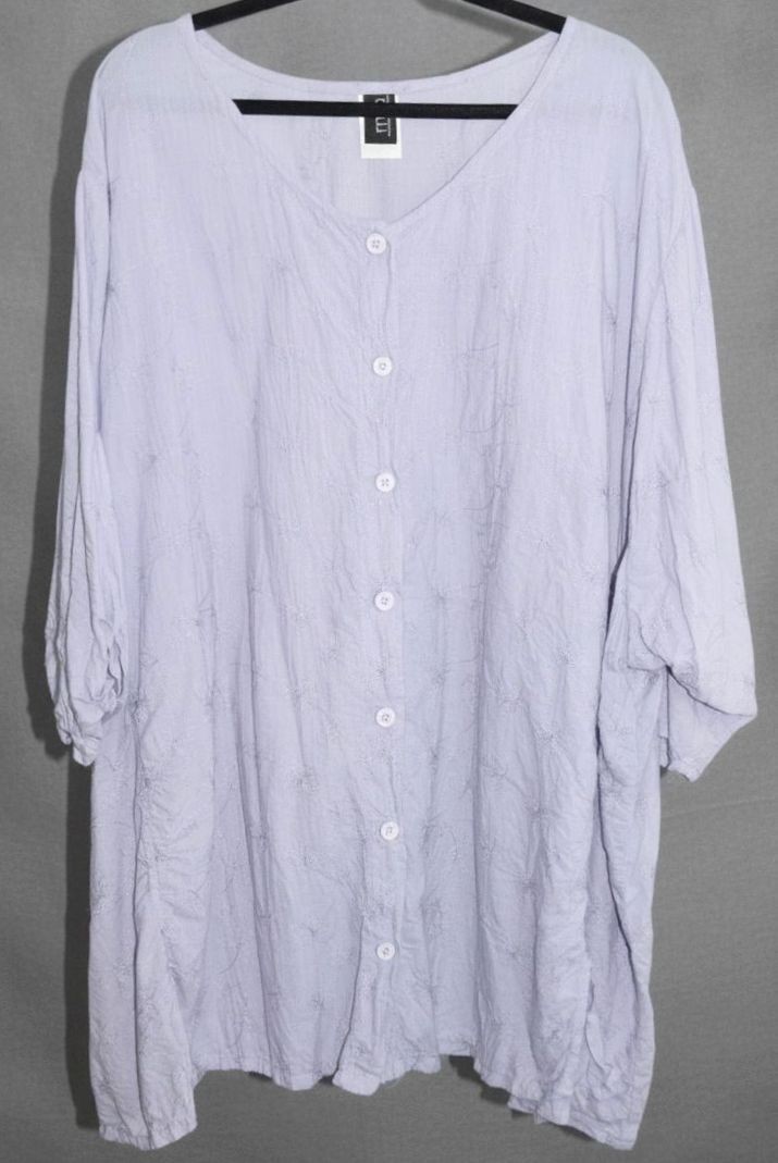 Vintage m.i.b. Plus Size Lavender Embroidered Cotton Gauze Tunic Size 7X