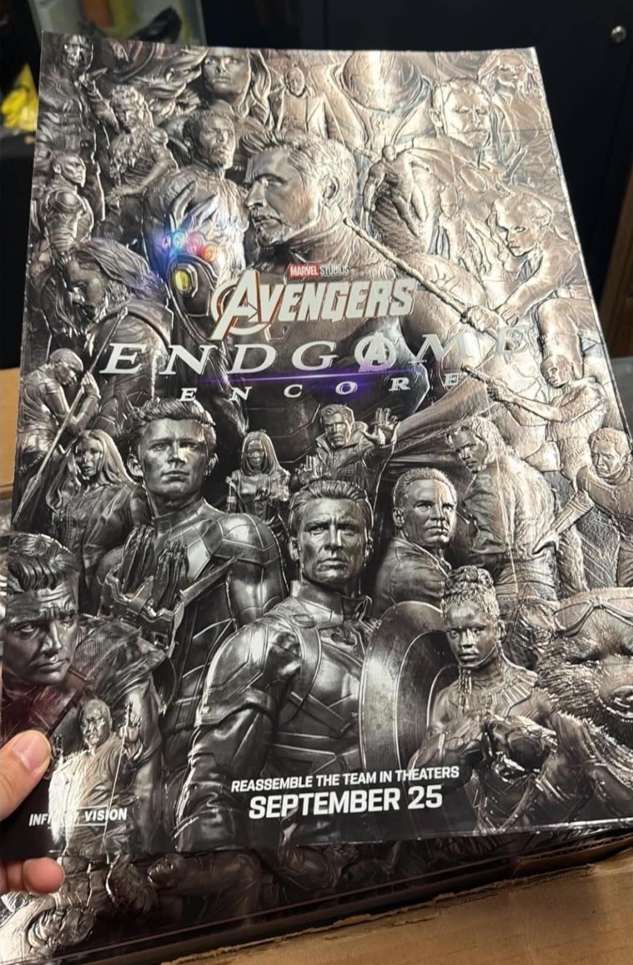NEW Avengers Endgame Encore Embossed Foil Mini Poster Regal Opening Night MARVEL NEW Avengers Endgame Encore Embossed Foil Mini Poster Regal Opening Night MARVEL