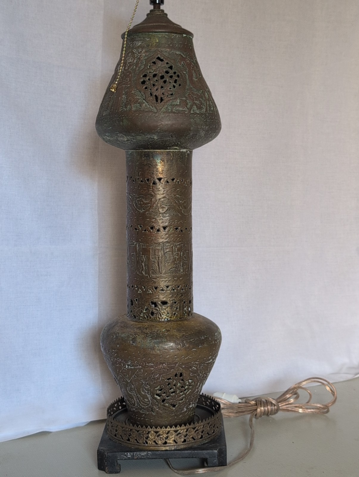 Antique Middle Eastern Moorish Moroccan Persian Pierced Brass Hammered Lamp
