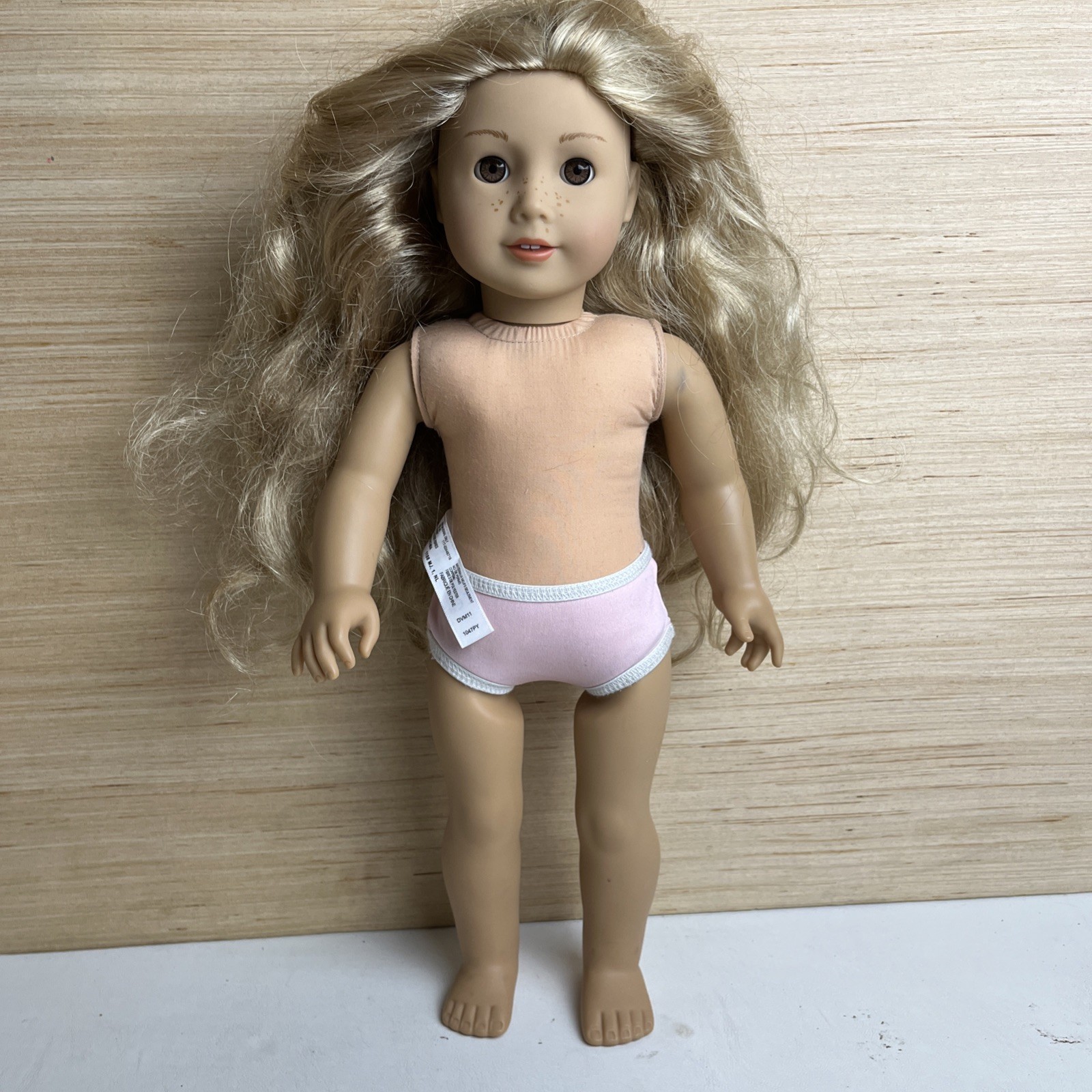2014 American Girl Doll TENNEY GRANT 18” Doll Long Blonde Hair & Freckles READ