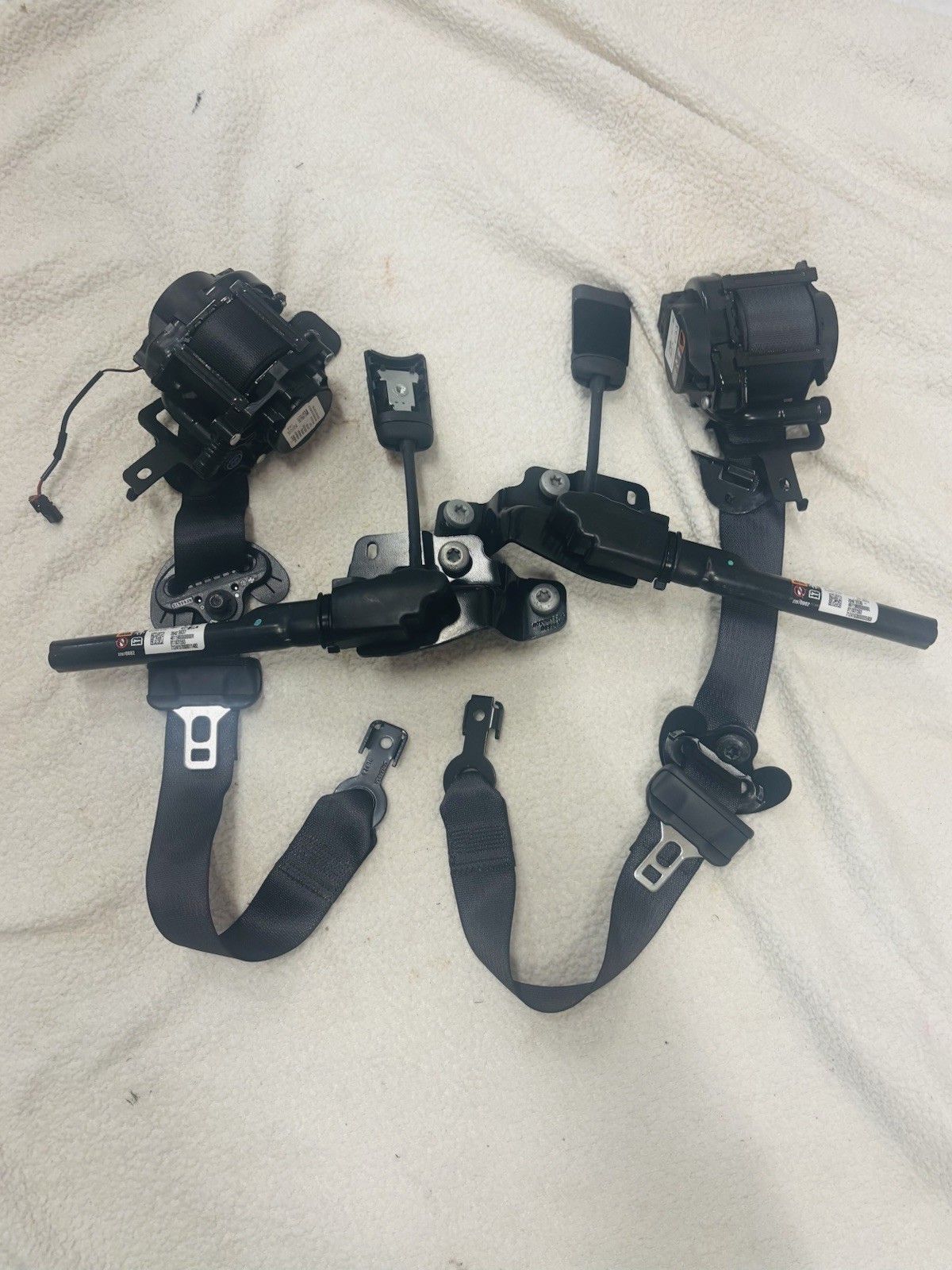 2024 2025 CHEVY TRAVERSE SEATBELTS WITH PRETENSIONERS FRONT