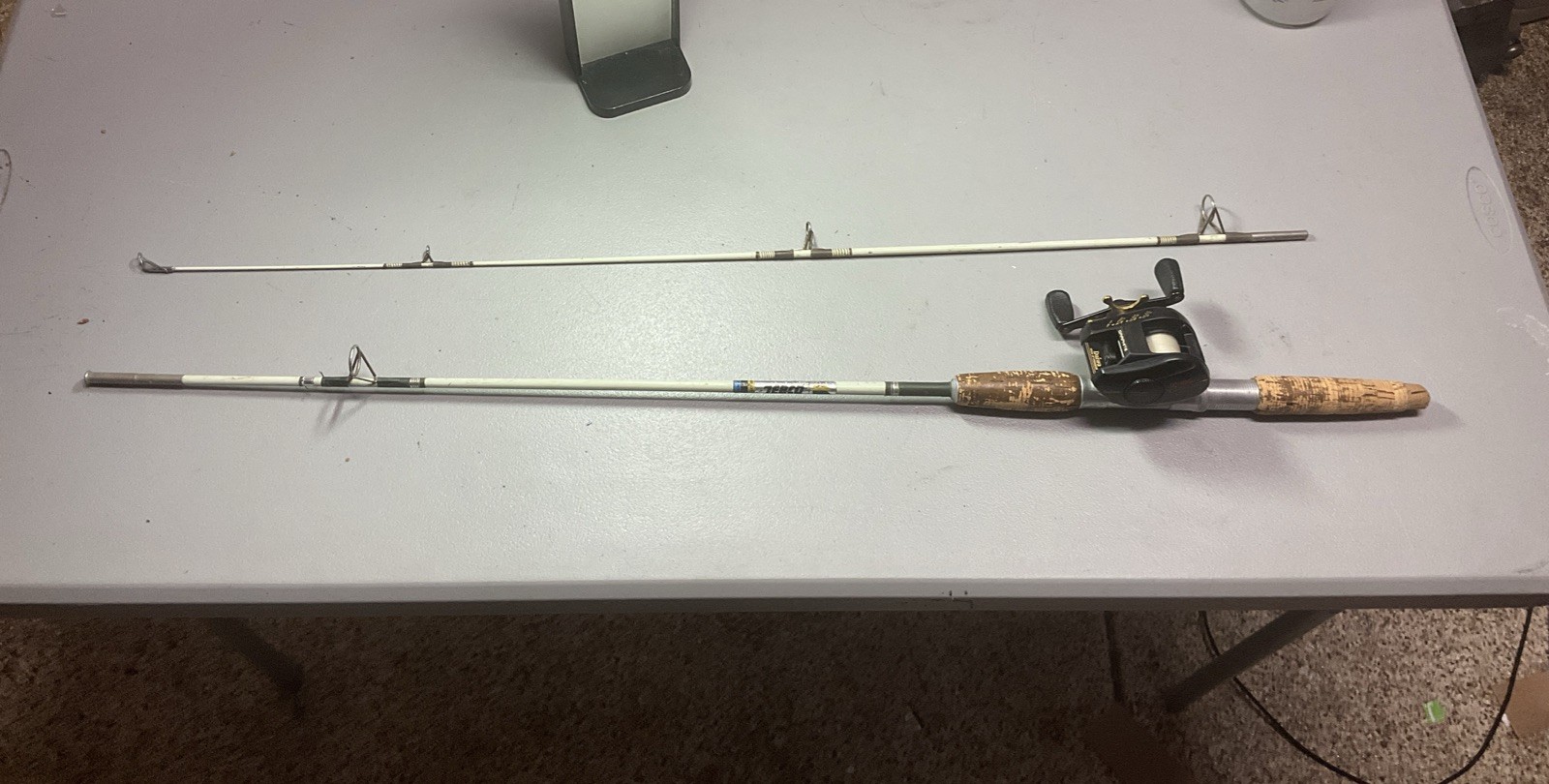 Zebco USA 2 PC Fiber Glass 4470-6 Med Act -W/Daiwa & Mitchell Pre Garcia Reel