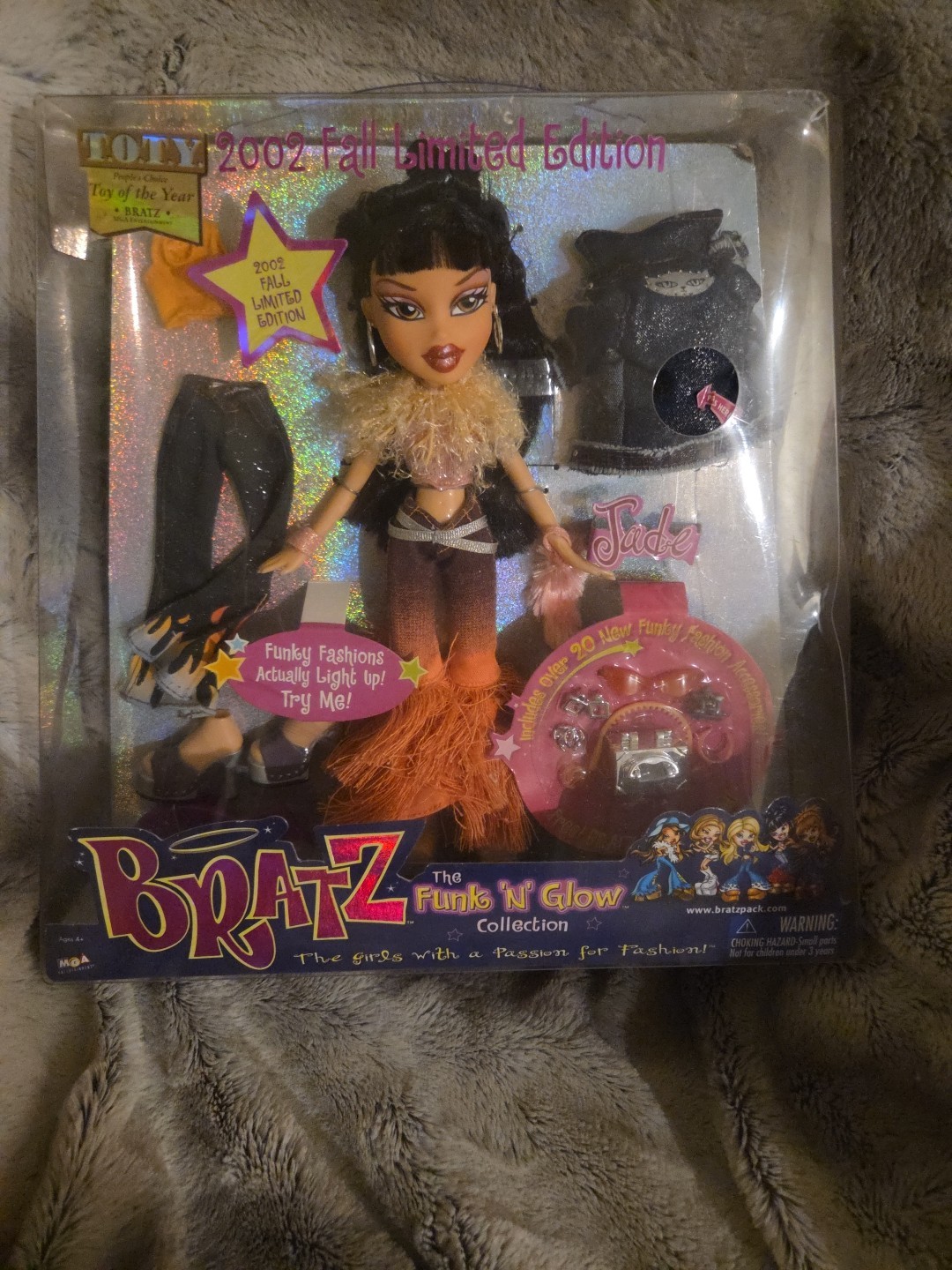 NOS 2003 Bratz Jade Fall Limited Edition The Funk \'N\' Glow Collection NOS 2003 Bratz Jade Fall Limited Edition The Funk \'N\' Glow Collection