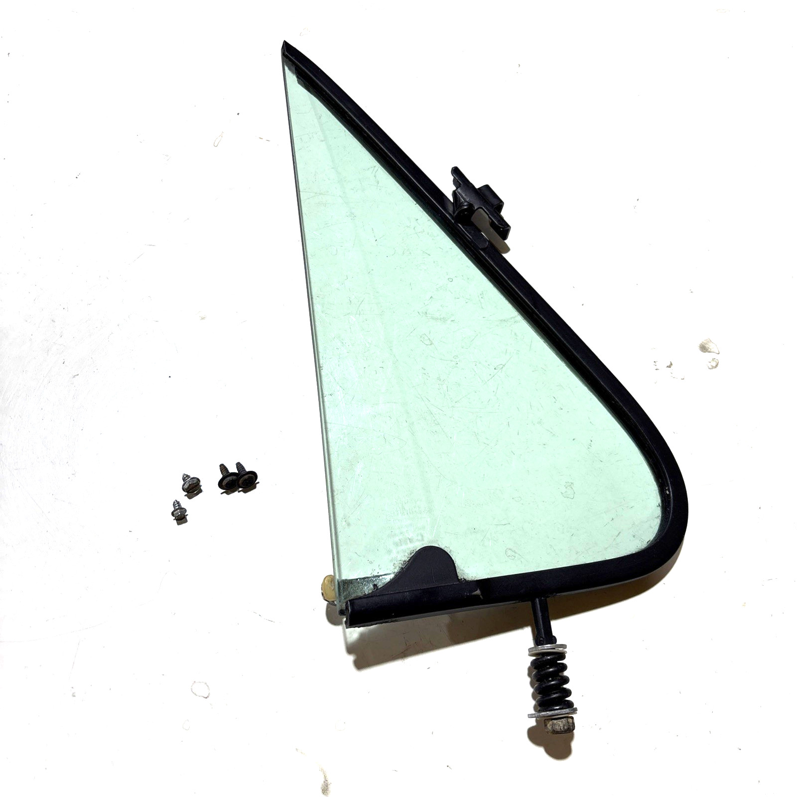 1973-1979 Ford F-Series vent glass (RH) passenger-side wing window (OEM)