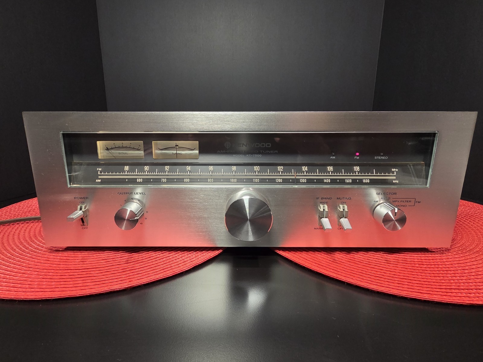 STUNNING VINTAGE KENWOOD AM-FM STEREO TUNER MODEL KT-7500 EXTRA NICE - WORKS 