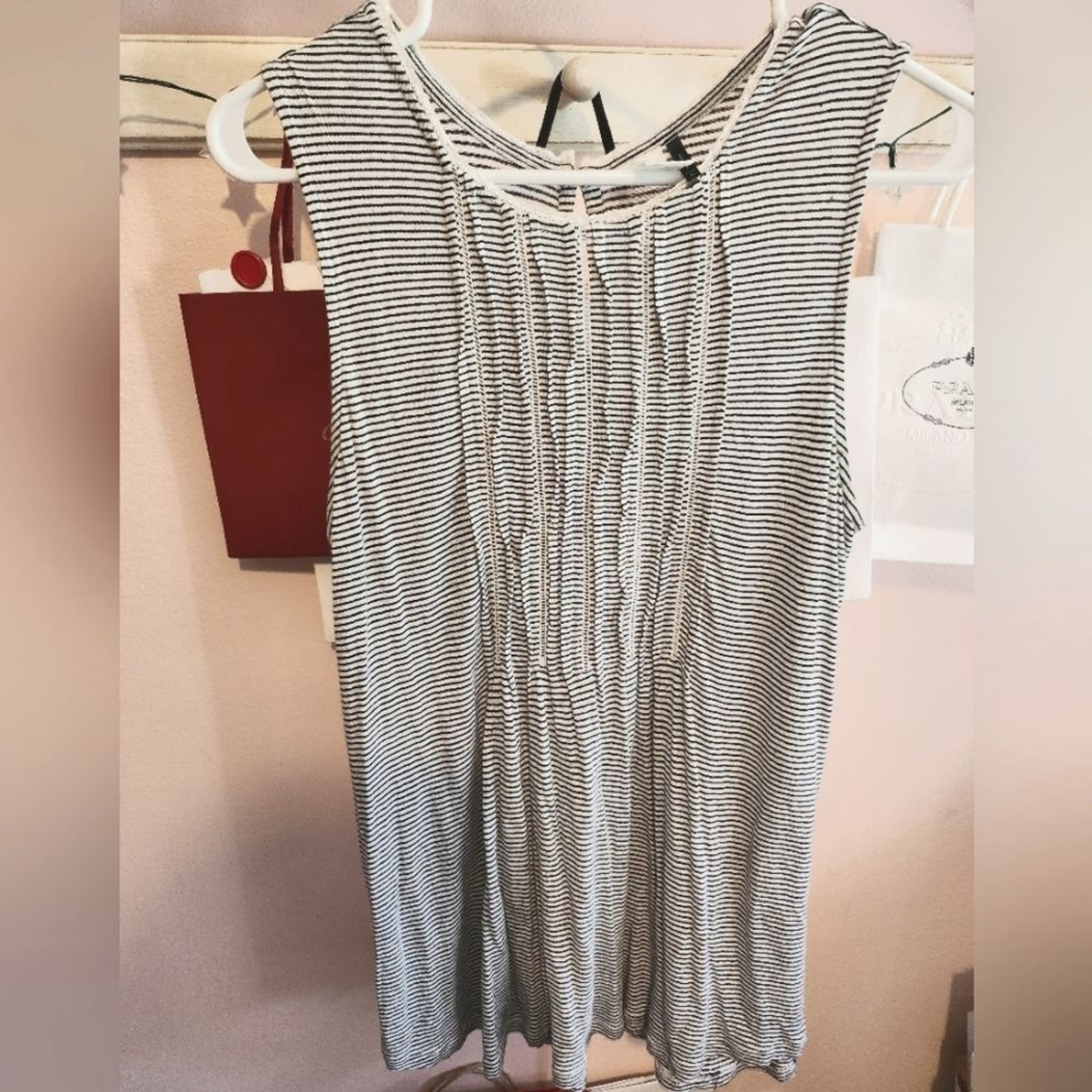 NWOT Anthropologie Long Top - Size Medium NWOT Anthropologie Long Top - Size Medium