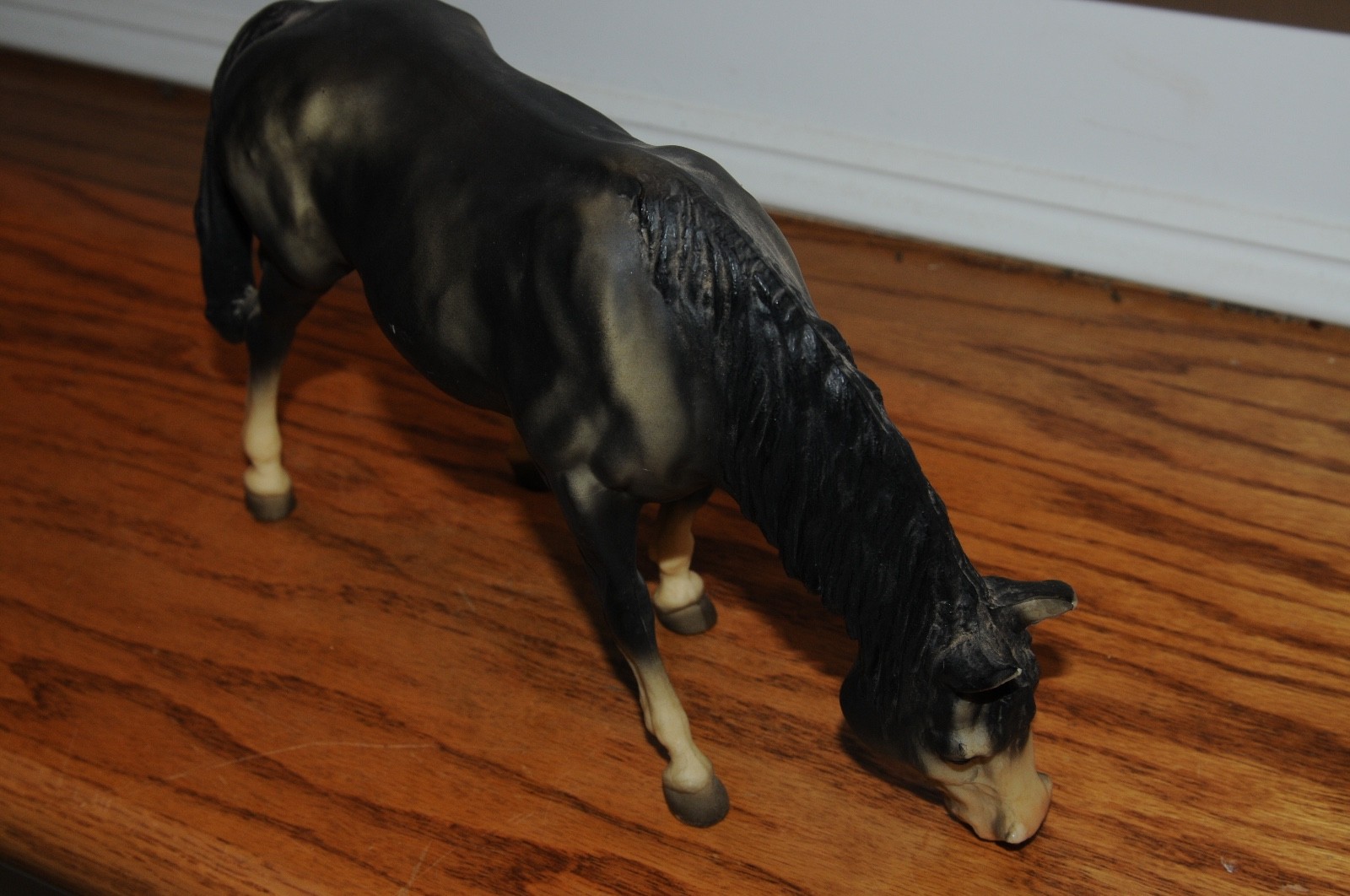 Breyer #142 Black Grazing Mare Traditional Vintage Horse Animal