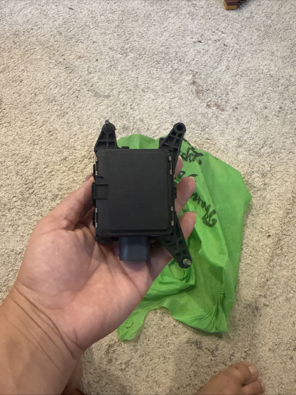 OEM 18-20 Honda Accord Cruise Control Distance Sensor Radar Sonar 36801-TVA-A17 OEM 18-20 Honda Accord Cruise Control Distance Sensor Radar Sonar 36801-TVA-A17