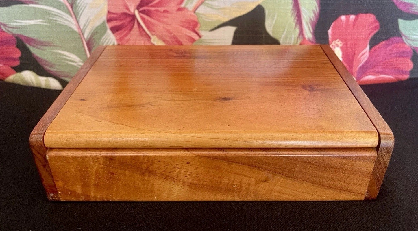 Vintage Hawaiian KOA Wood Keepsake Jewelry Box Made In Hawaii 9” Rare