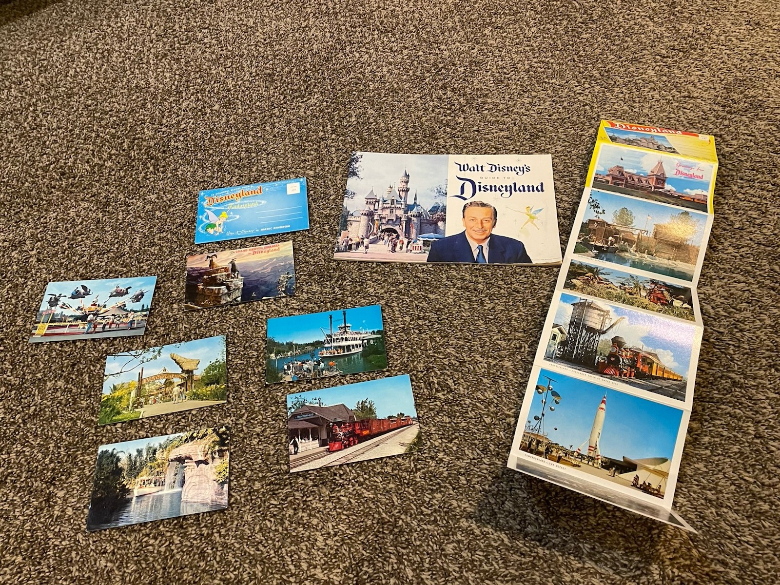 Walt Disneys Guide To Disneyland With Postcards 1958 1959 Park Maps Pictures