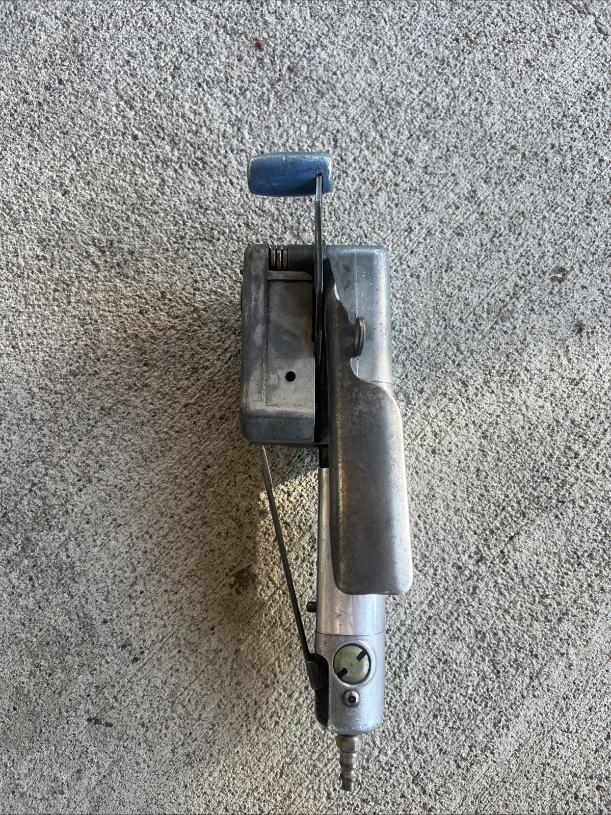 Signode Model VXM-2000-Z Tension Weld Strapping Tool Pallets Shipping Air Tool