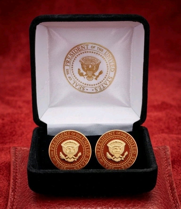 ULTRA RARE President Donald J. Trump Red VIP Seal & Signature Cabinet Cufflinks ULTRA RARE President Donald J. Trump Red VIP Seal & Signature Cabinet Cufflinks