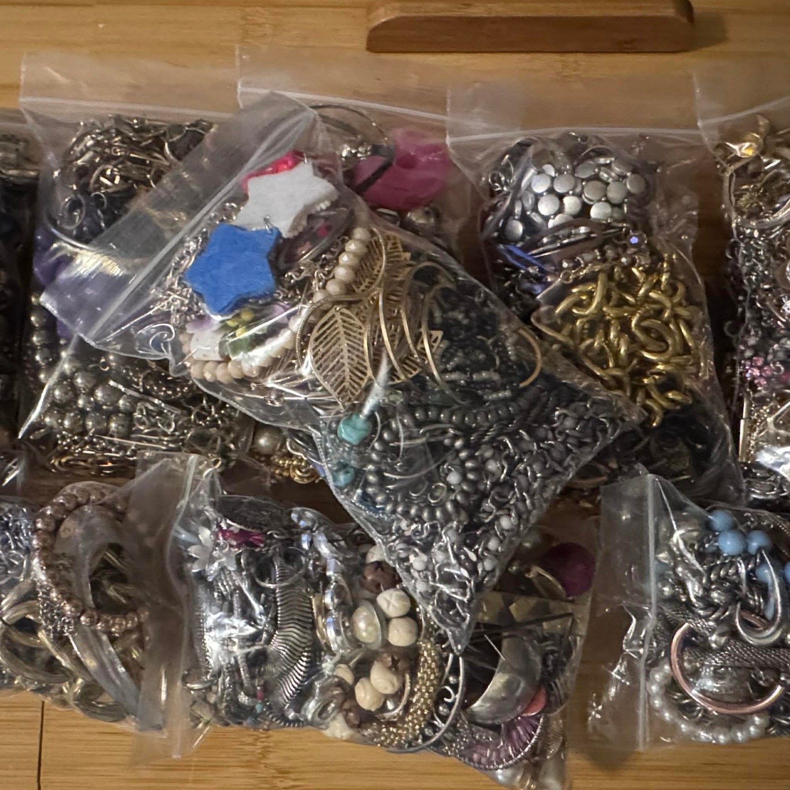 1 lb+ Lot Vintage to Now Costume JUNK Jewelry SCRAP Bead Crafting Parts Supplies
