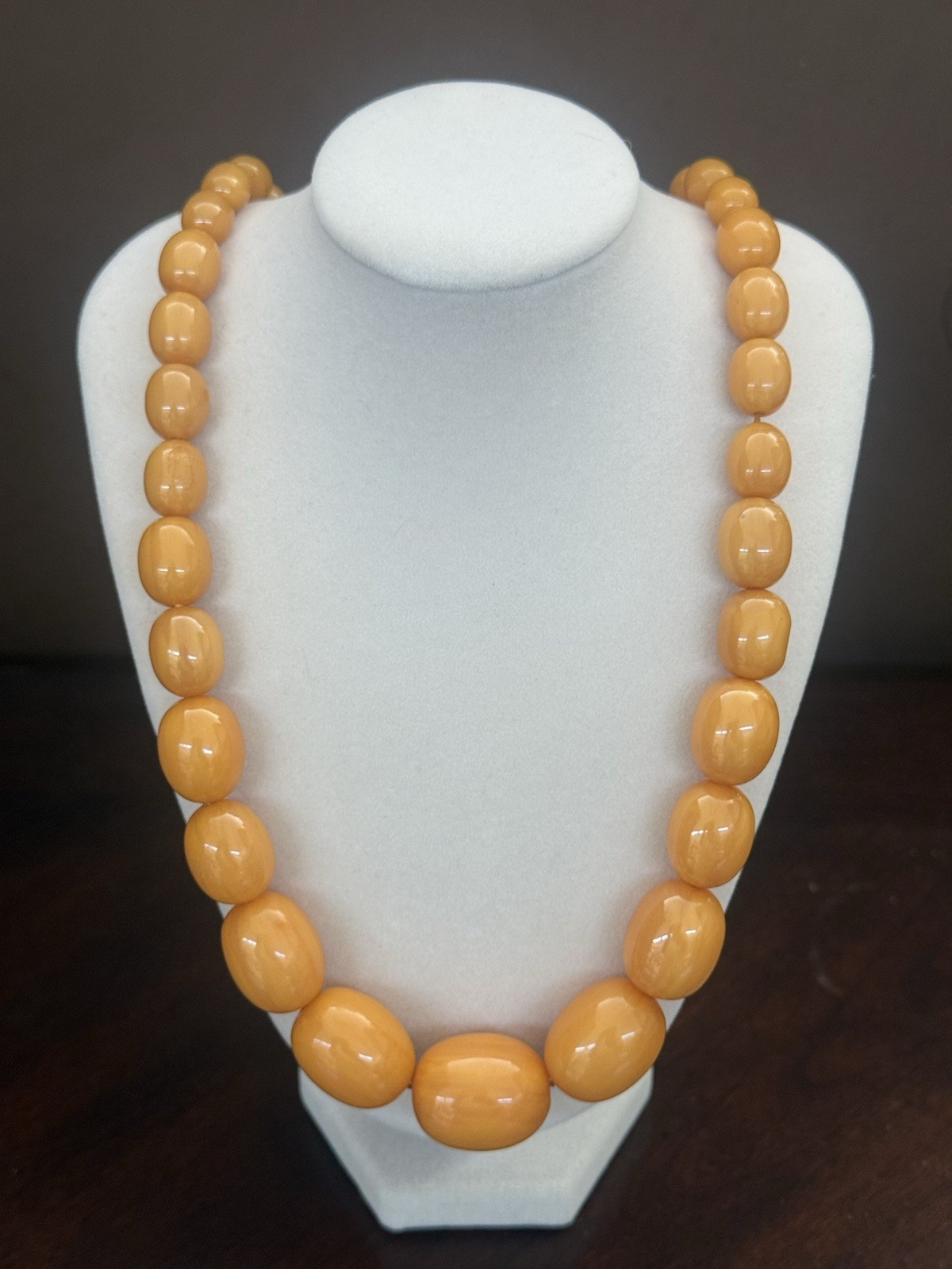 Vintage 28” swirls Butterscotch Amber Bakelite Graduated Bead Necklace 85.8 Gram Vintage 28” swirls Butterscotch Amber Bakelite Graduated Bead Necklace 85.8 Gram