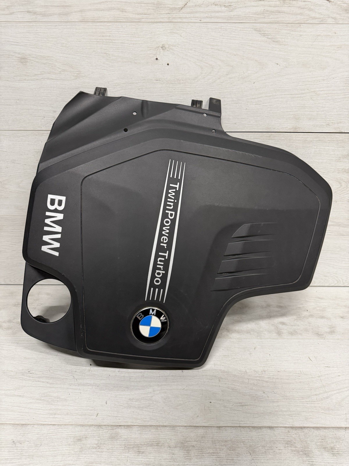 12-18 BMW 328I X3 X4 F22 F30 F32 F25 F26 2.0L TURBO N20 N26 ENGINE COVER 12-18 BMW 328I X3 X4 F22 F30 F32 F25 F26 2.0L TURBO N20 N26 ENGINE COVER