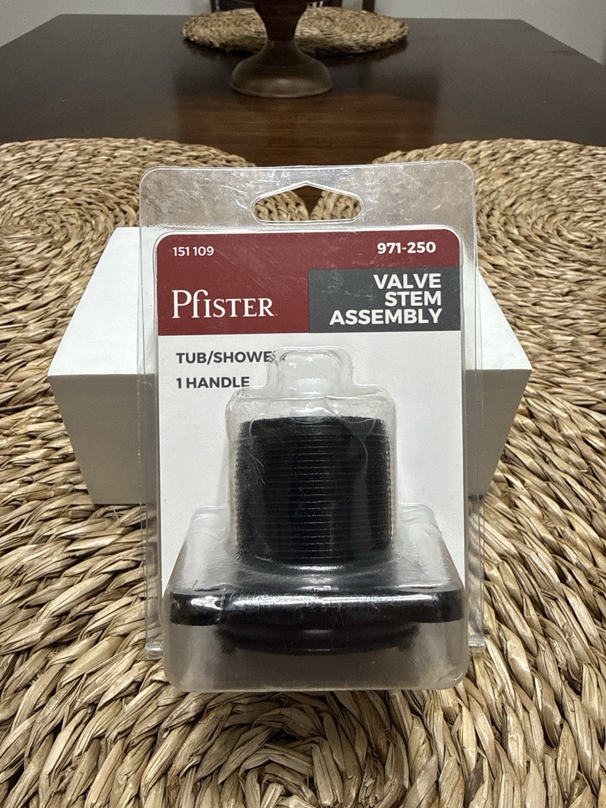 Pfister 971-250 Valve Stem Assembly 151109 Tub Shower 1 Handle OEM New Pfister 971-250 Valve Stem Assembly 151109 Tub Shower 1 Handle OEM New