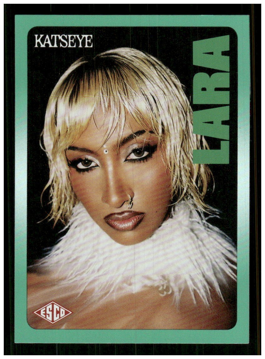 2026 ESCO Wild KATSEYE  #20 Lara Green Holo Foil   /15 RARE Photo Card