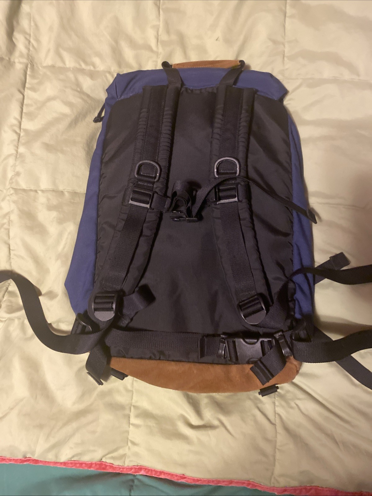 Vintage EMS Eastern Mountain Sports Leather Bottom Hiking Backpack 1990s Clean Vintage EMS Eastern Mountain Sports Leather Bottom Hiking Backpack 1990s Clean