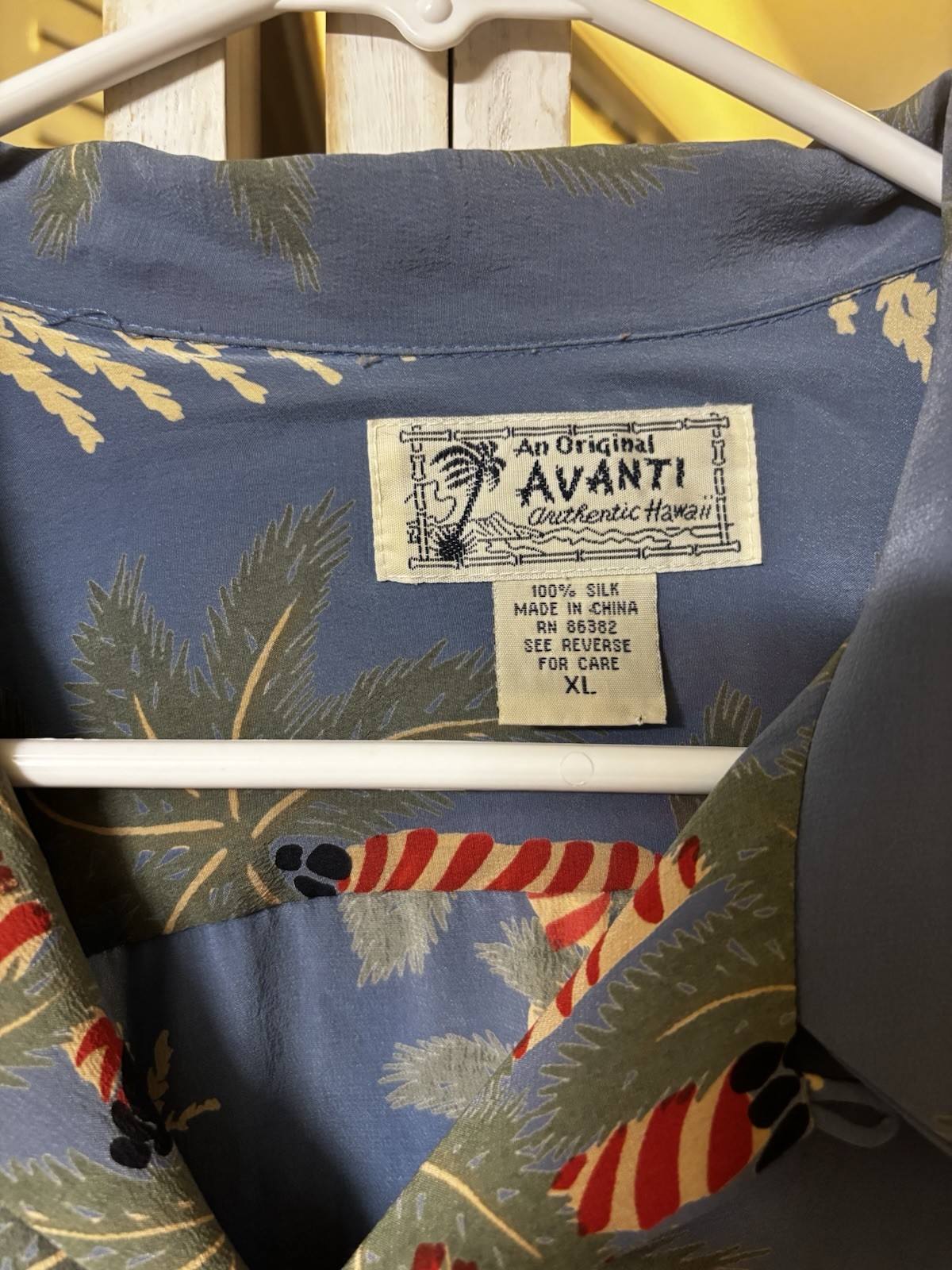 Vintage Avanti Silk Men’s Short Sleeve Button-Down Shirt Xll