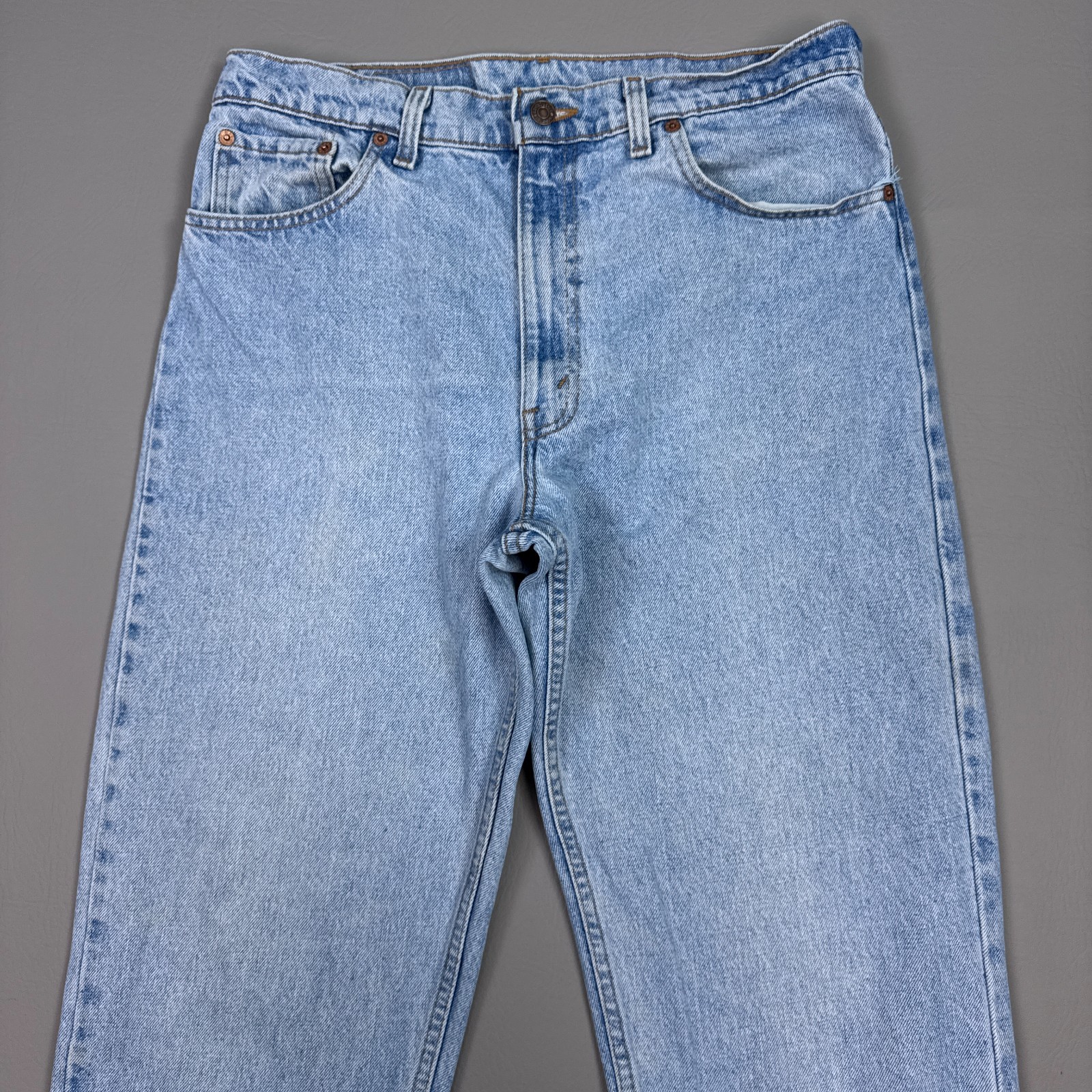 Vintage Levis Jeans Mens 34x32 Blue 90s Made USA Faded Denim Pant 550 (Tag35x32)