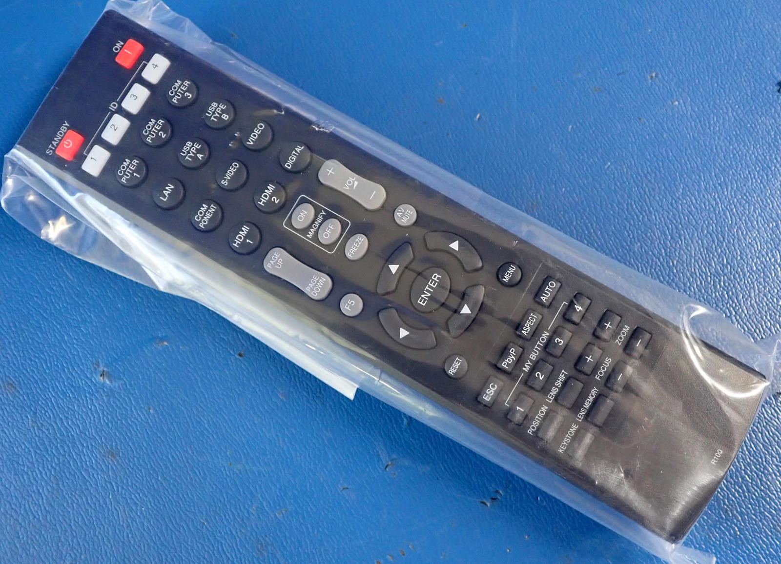 HITACHI R100 Projector Remote Control | Genuine | New