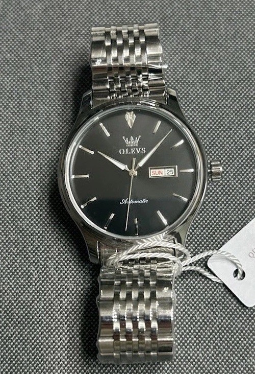 OLEVS Men\'s Automatic w/ Black Dial. Silver Stainless Steel, 41mm OLEVS Men\'s Automatic w/ Black Dial. Silver Stainless Steel, 41mm
