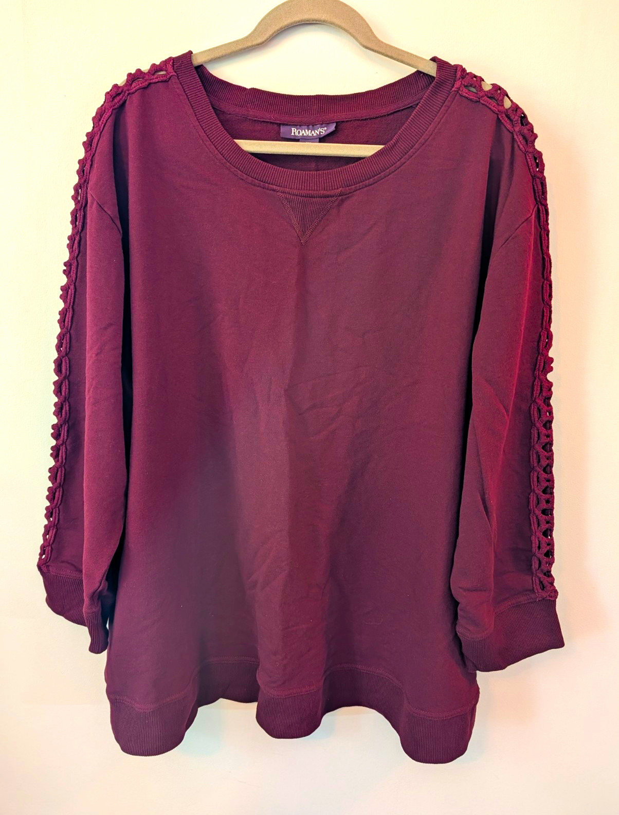 Roaman\'s 2X Plus Burgundy Crewneck Pullover Sweatshirt Crochet Sleeves Fleece