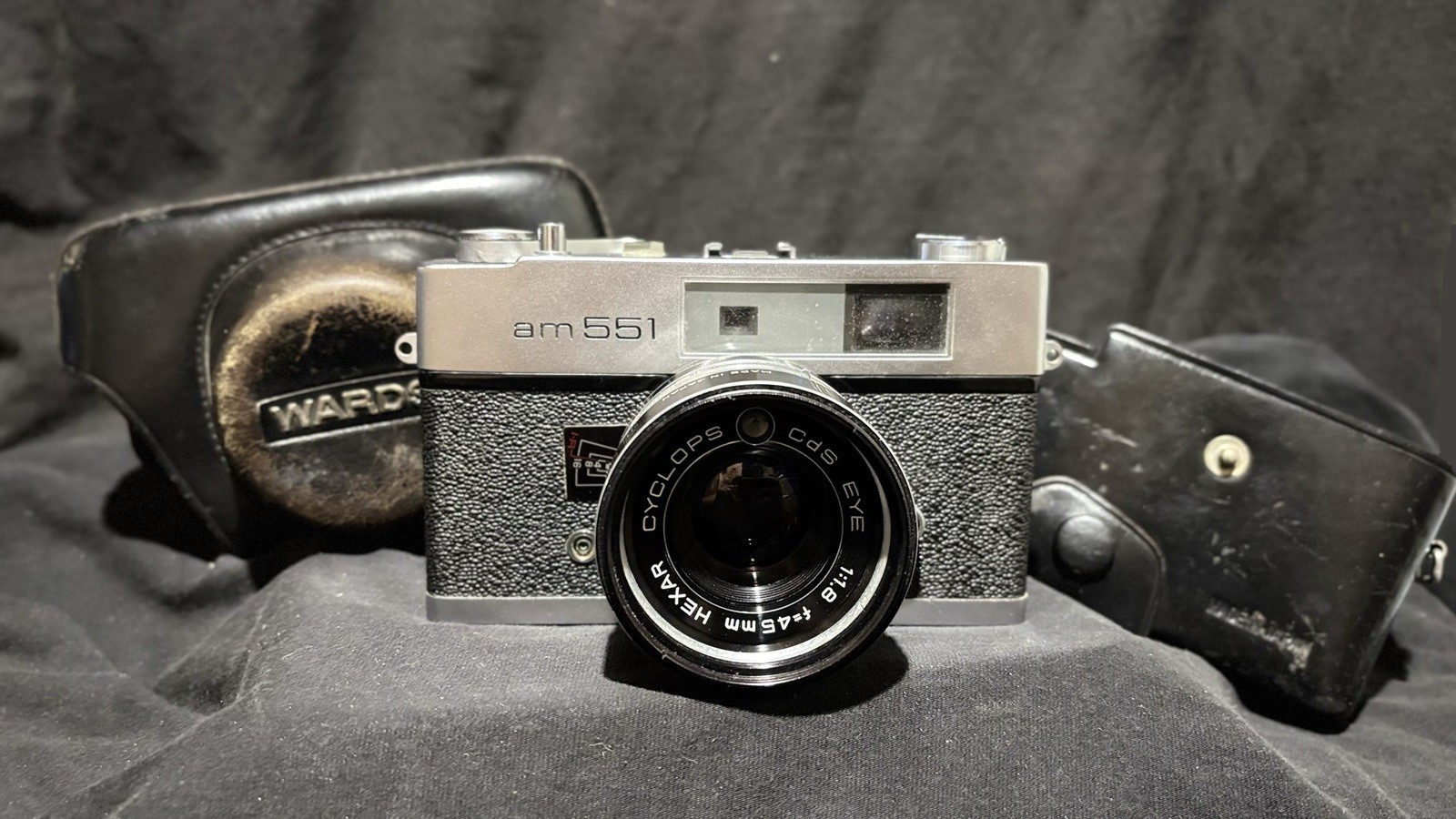 VTG RARE “Wards AM 551” 1965 (Konica Auto S2) Hexar 45mm 1 1.8 lens- Lens & Case