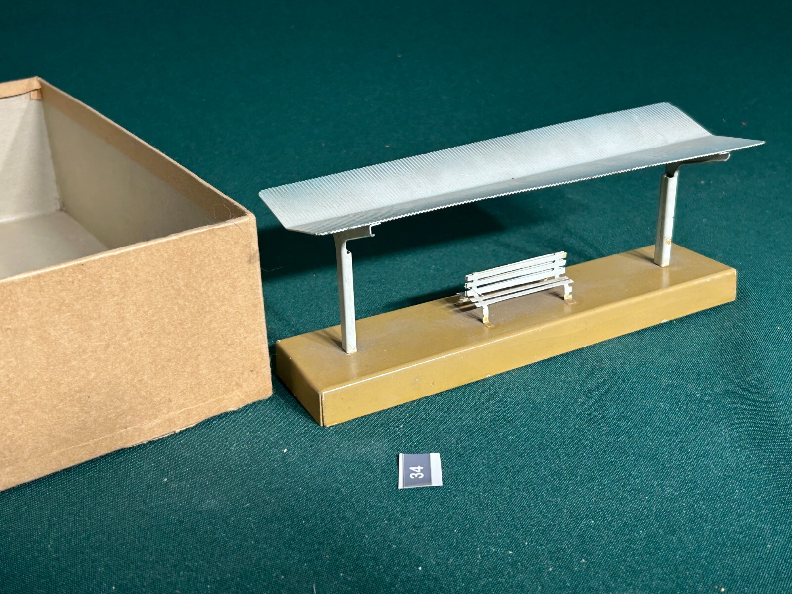 Vintage Markiln #422 Railroad platform, all metal with bench. box but no lid Vintage Markiln #422 Railroad platform, all metal with bench. box but no lid