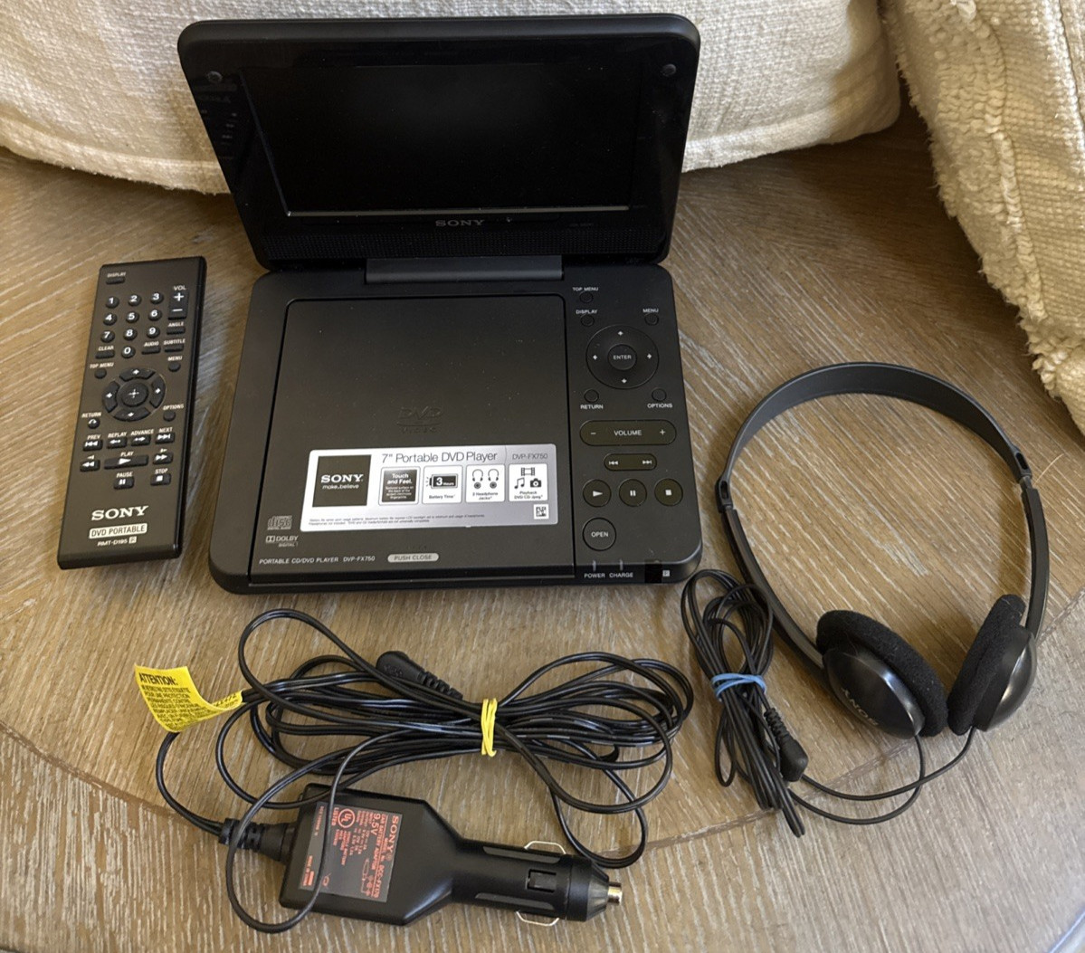 Sony DVP-FX750 7