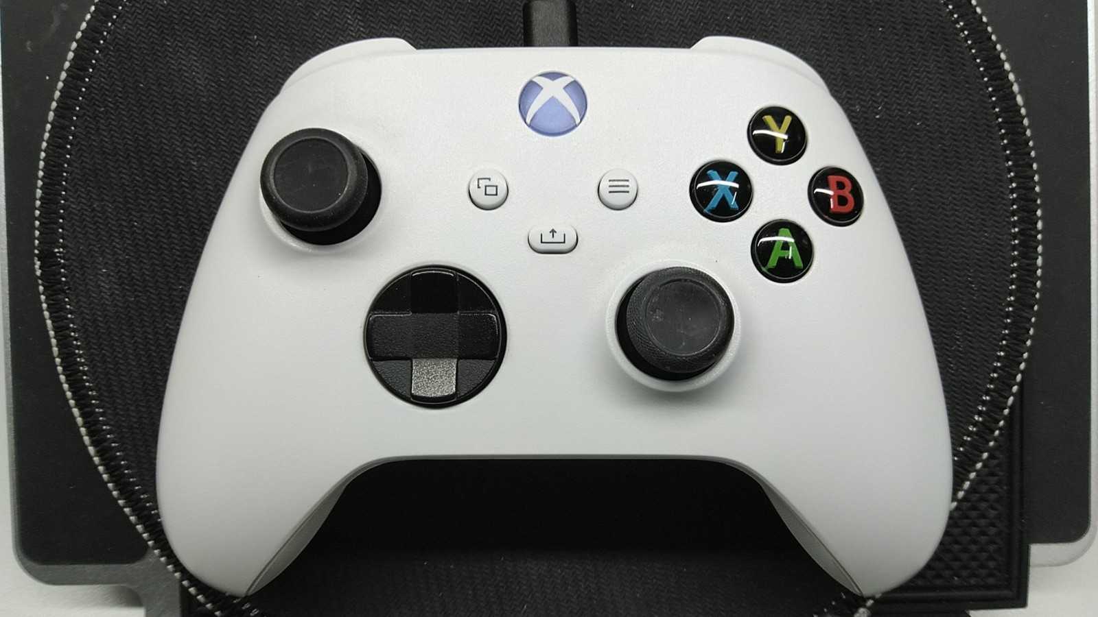 Microsoft Xbox EP2-29919 Wireless Gaming Controller White Ergonomic Rechargeable Microsoft Xbox EP2-29919 Wireless Gaming Controller White Ergonomic Rechargeable