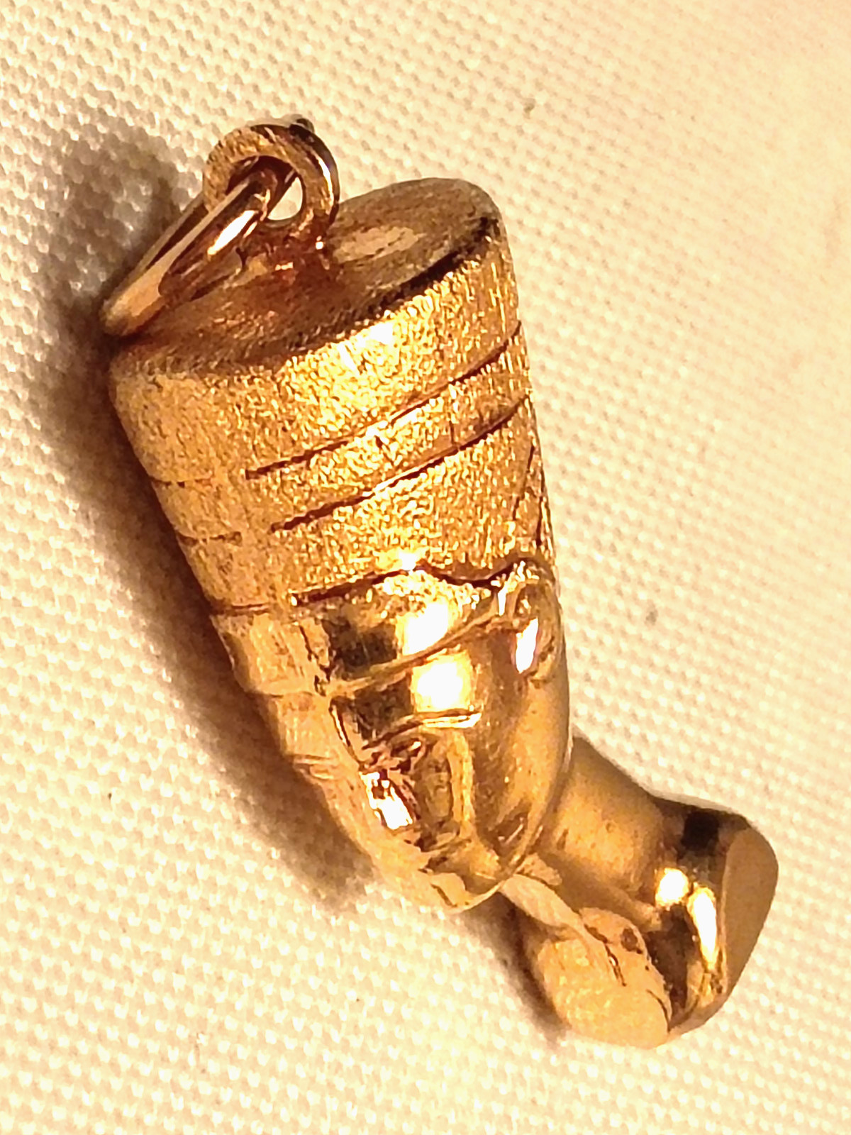 Vintage 4.2g Solid 18k Yellow Gold Queen Nefertiti Bust Pendant Egyptian Charm