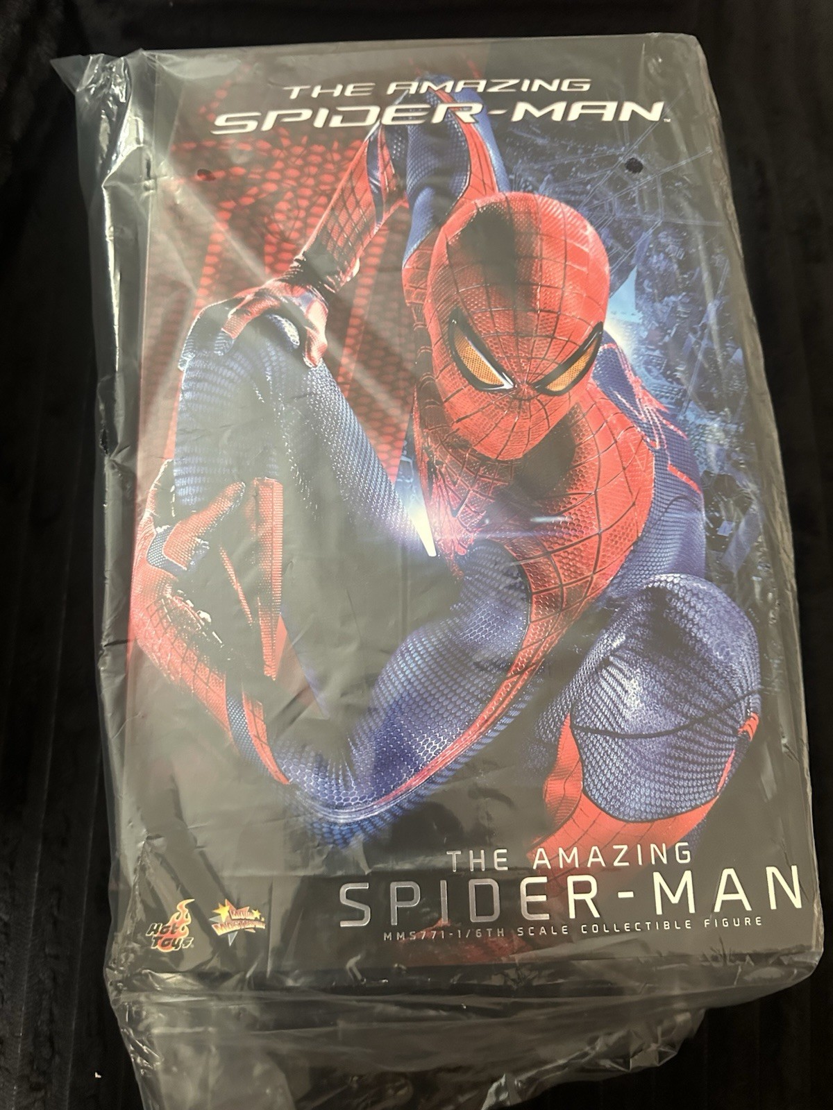 Hot Toys MMS771 The Amazing Spider-Man Spider-Man 1/6 Scale Action Figure NEW Hot Toys MMS771 The Amazing Spider-Man Spider-Man 1/6 Scale Action Figure NEW