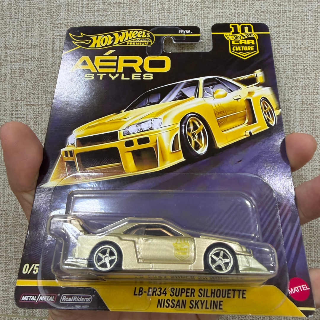 Custom CHASE Diecast Hot Wheels Aero Styles Gold LBWK LB-ER34 Super Silhouette