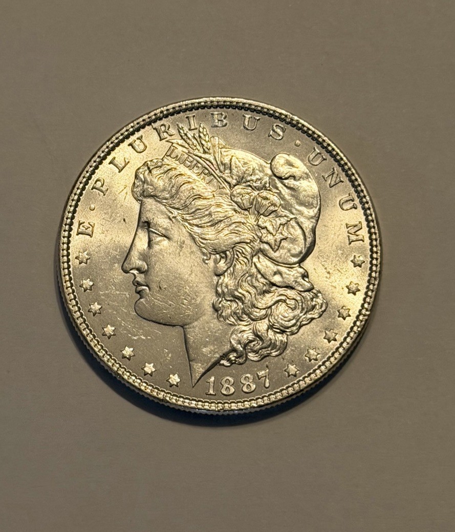 1887-P Morgan Silver Dollar Frosty white BU Very Nice clean Rev. Fields KM#110 1887-P Morgan Silver Dollar Frosty white BU Very Nice clean Rev. Fields KM#110