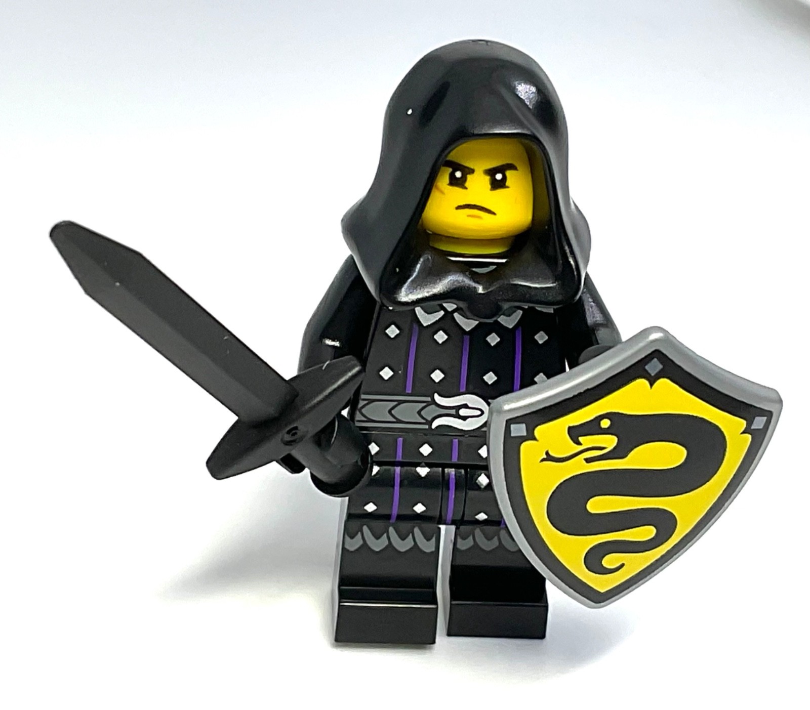 Lego Serpent Knight Castle Minifigure - Dustmark Keep Guild - w/ Shield