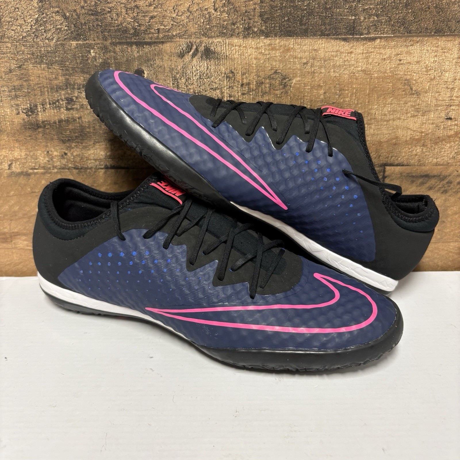 Nike MercurialX Finale IC Black Blue Pink - Men’s size 8.5 - 725242-440
