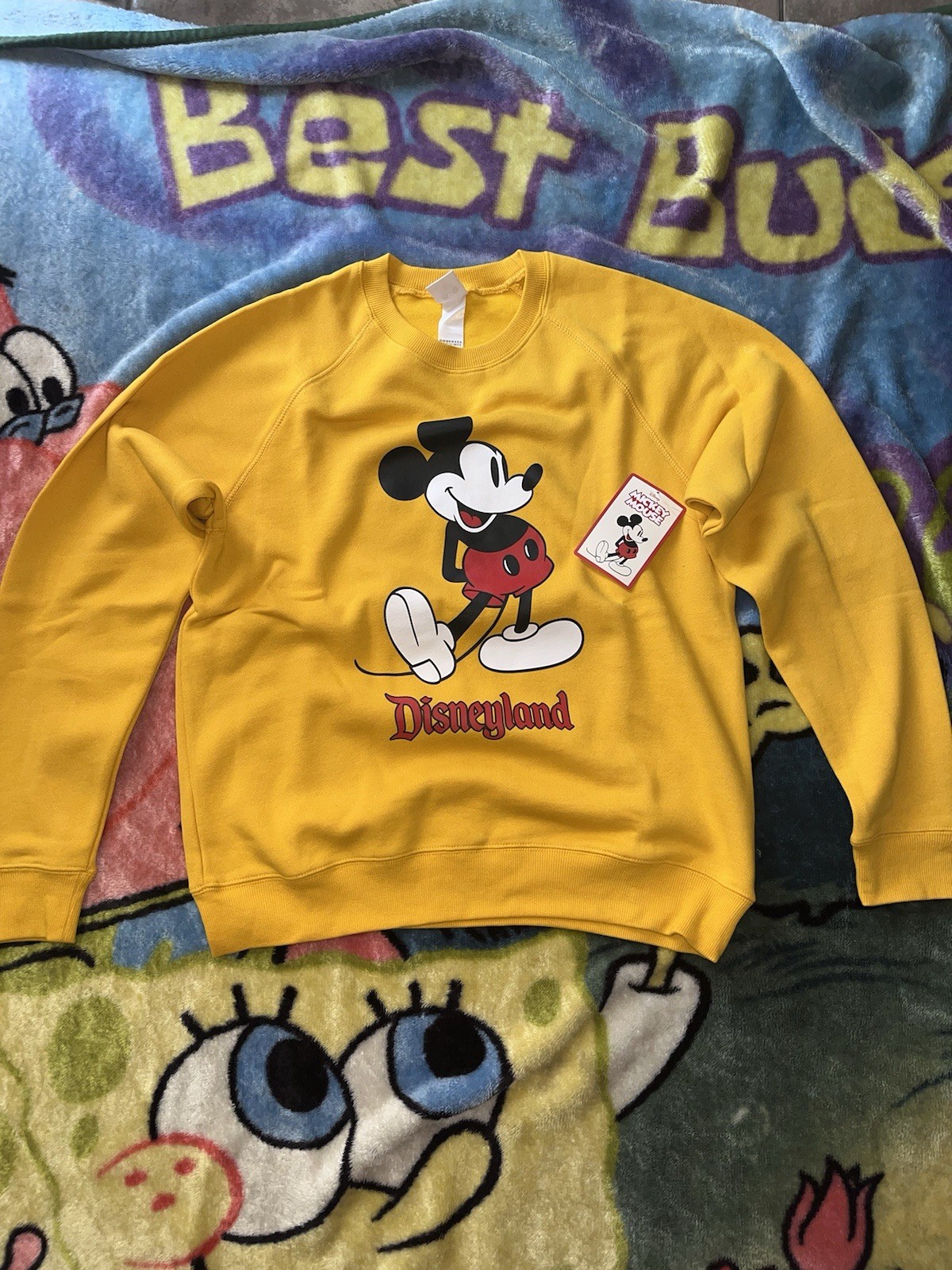 Disney Mickey Mouse Disneyland Yellow Crewneck Pullover Fleece Cotton Mens M Disney Mickey Mouse Disneyland Yellow Crewneck Pullover Fleece Cotton Mens M