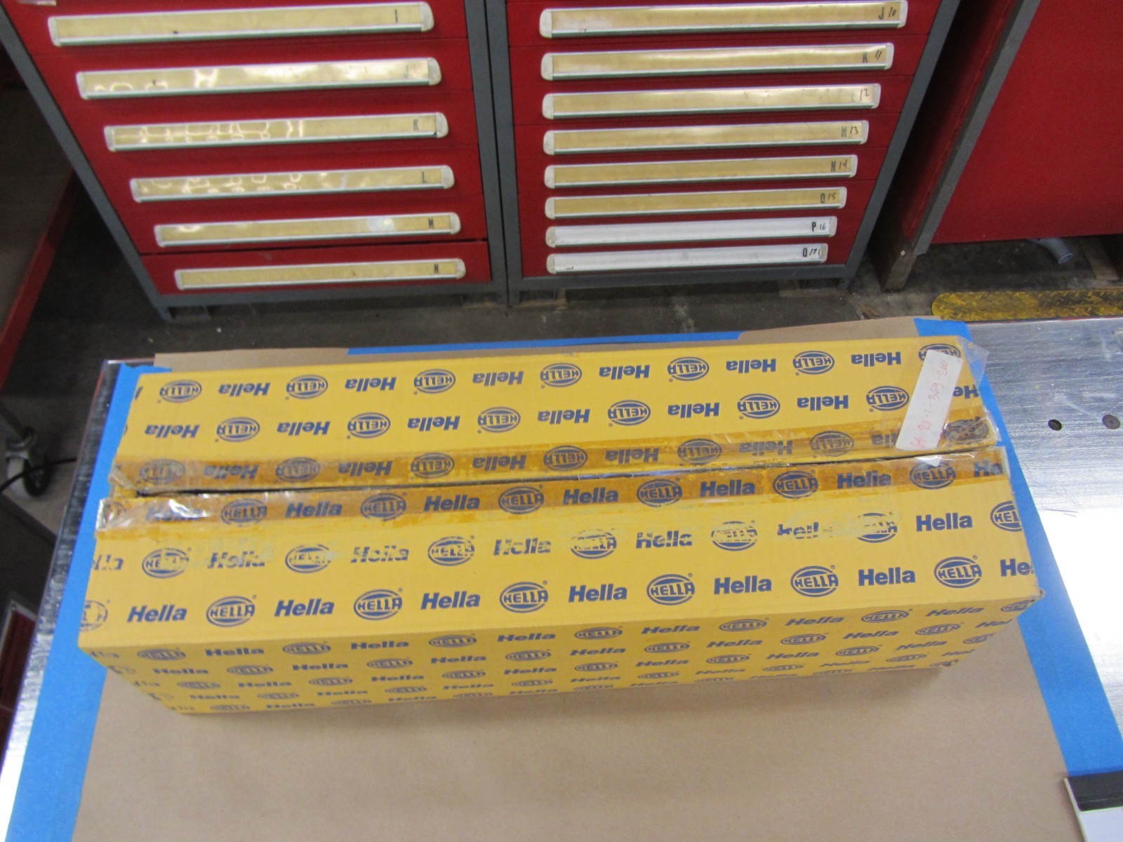 BMW e28 Right Side Tail Lamp, 63211369266, read notes. BMW e28 Right Side Tail Lamp, 63211369266, read notes.
