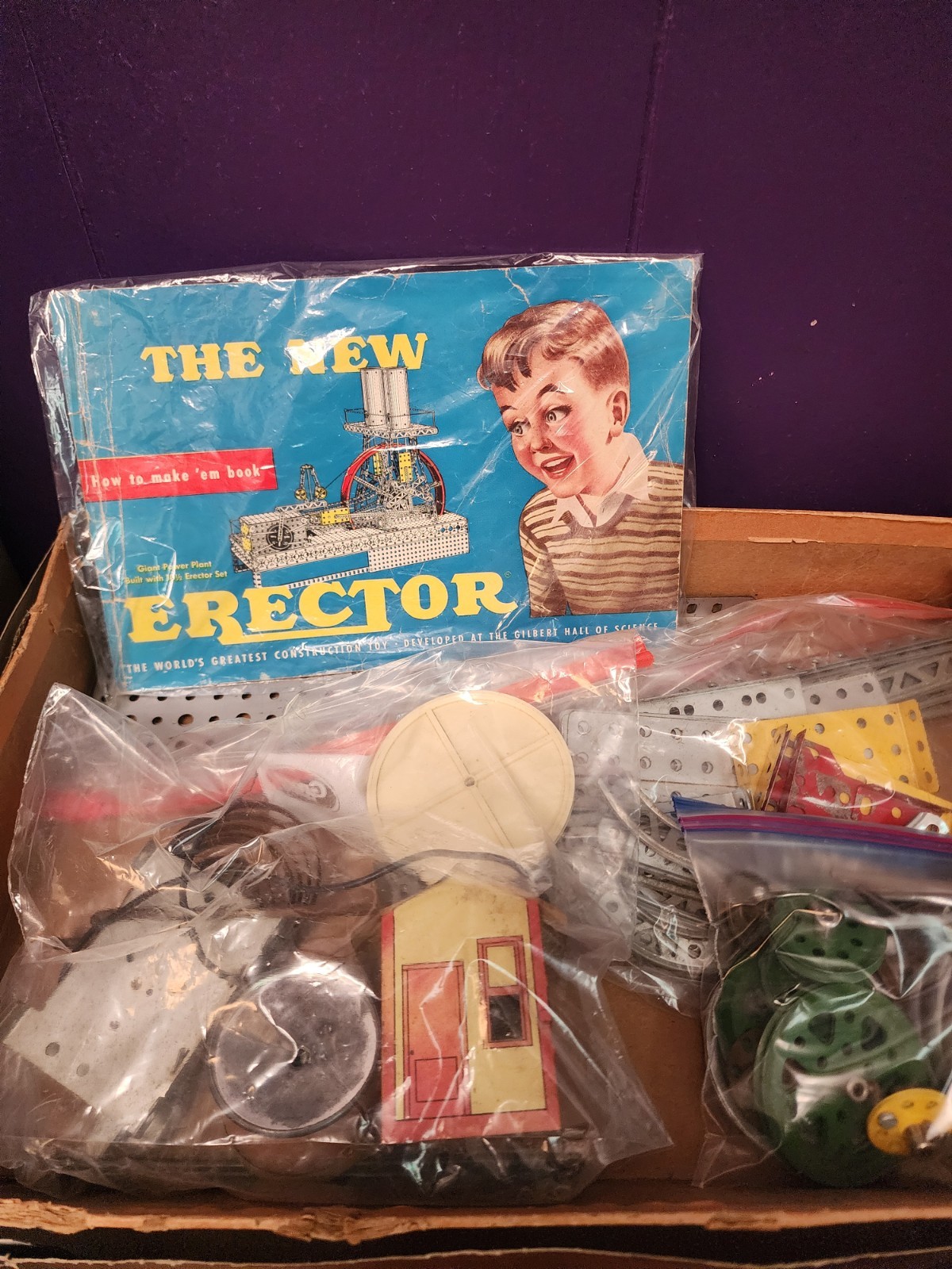Vintage 1960s Gilbert Erector Set – Lot of Parts (Untested)